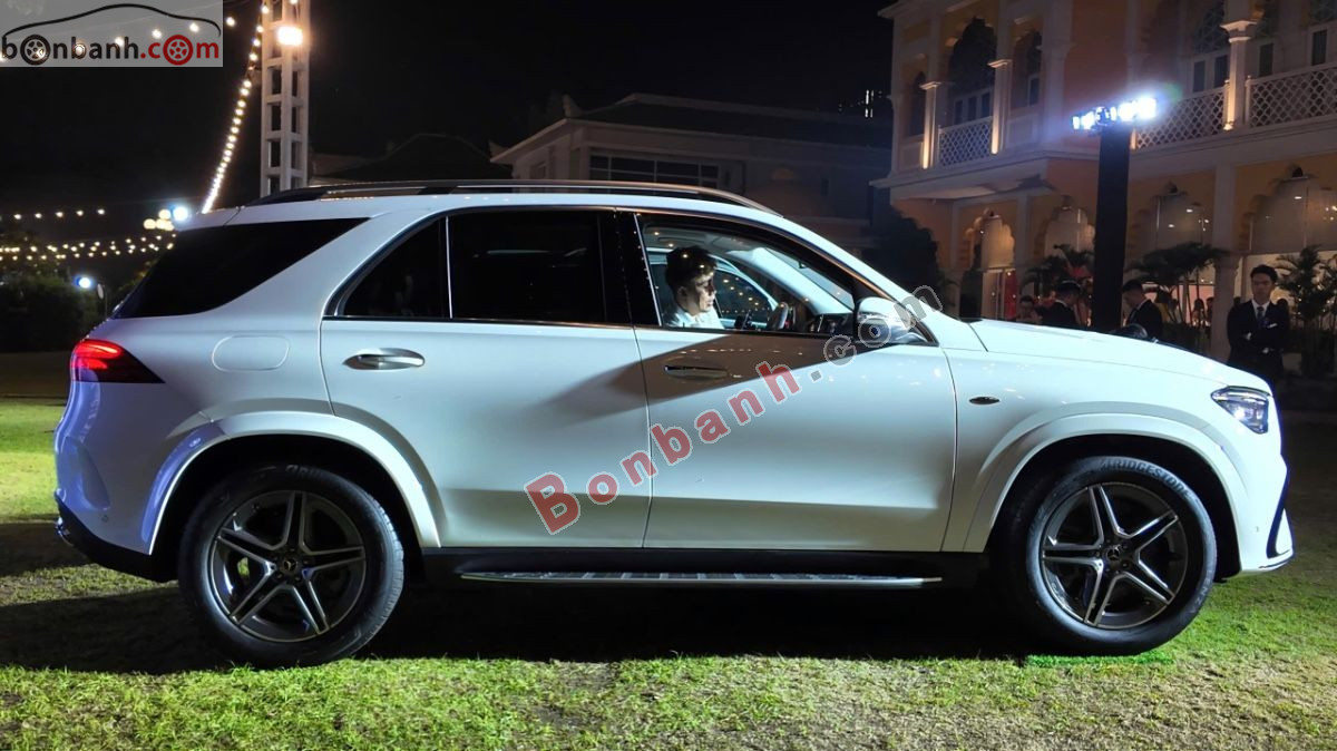 Bán ô tô Mercedes Benz GLE Class 400 e 4Matic - 2026 - xe mới