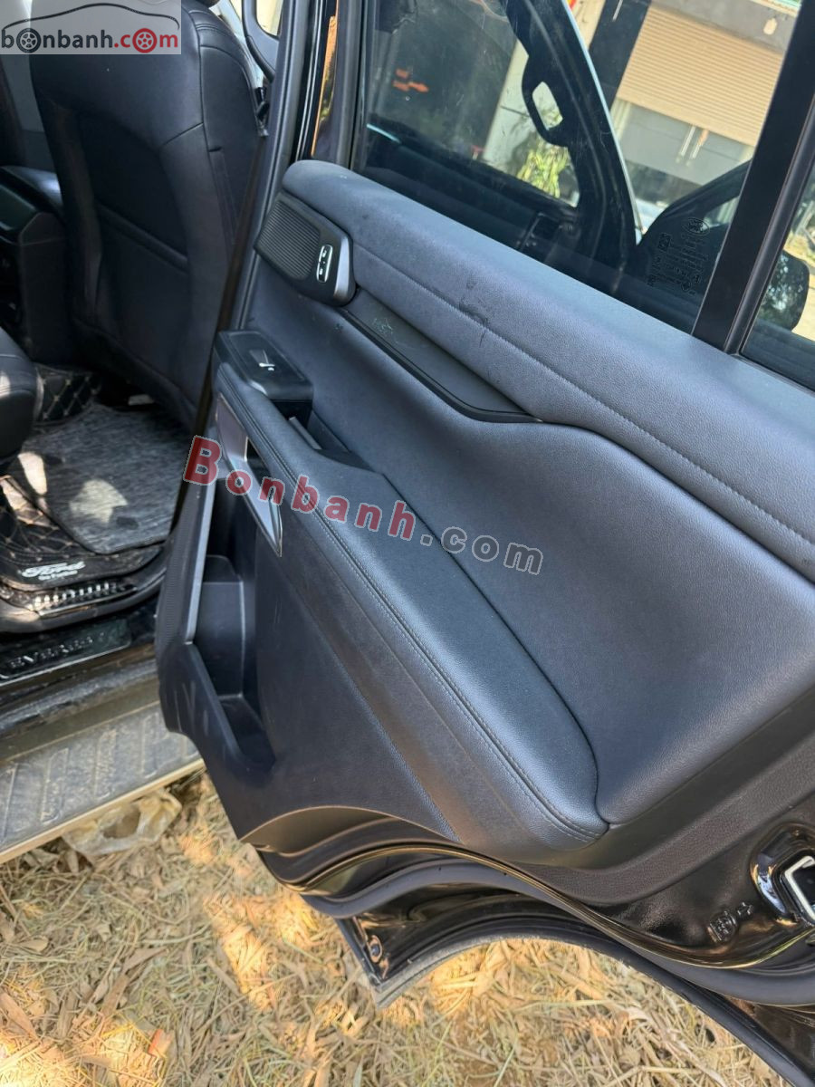 Bán ô tô Ford Everest Titanium 2.0L 4x2 AT - 2025 - xe cũ