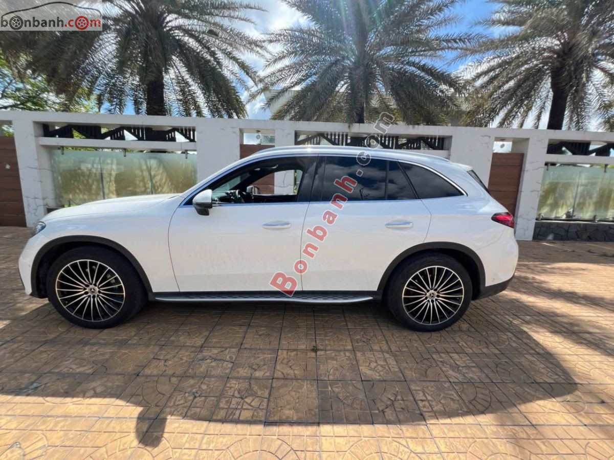 Bán ô tô Mercedes Benz GLC 300 4Matic - 2023 - xe cũ