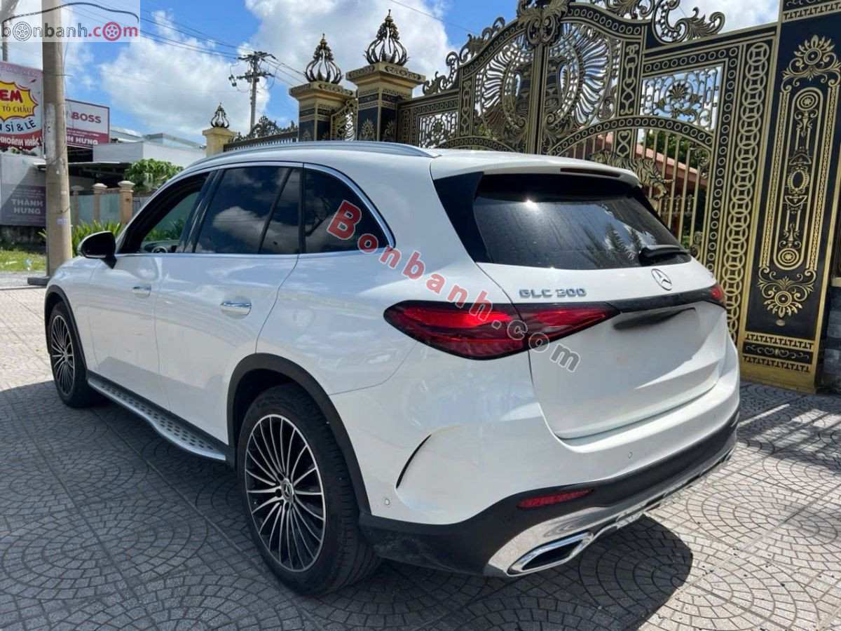Bán ô tô Mercedes Benz GLC 300 4Matic - 2023 - xe cũ