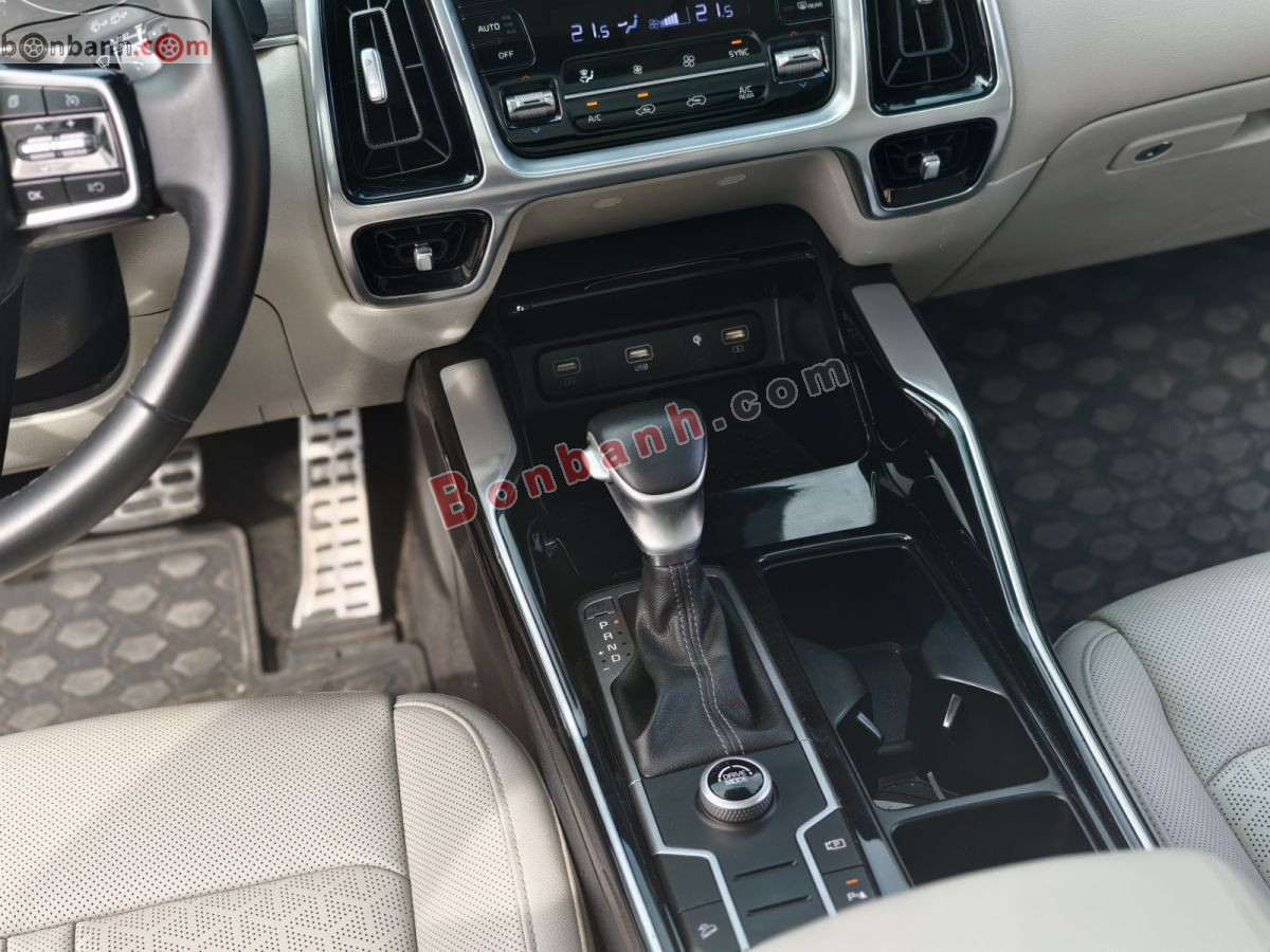 Bán ô tô Kia Sorento Luxury 2.2 AT - 2020 - xe cũ