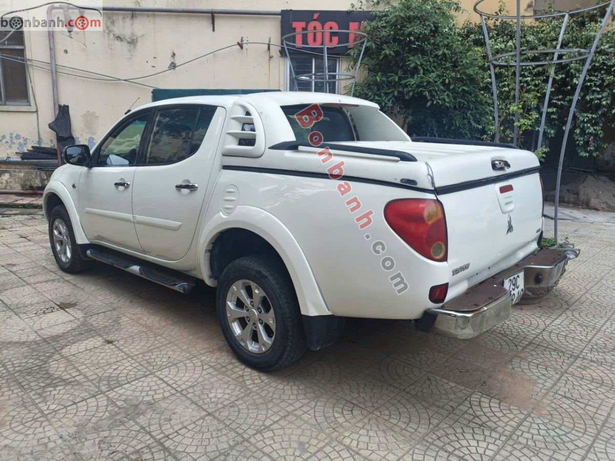 Bán ô tô Mitsubishi Triton GLS 4x4 AT - 2013 - xe cũ