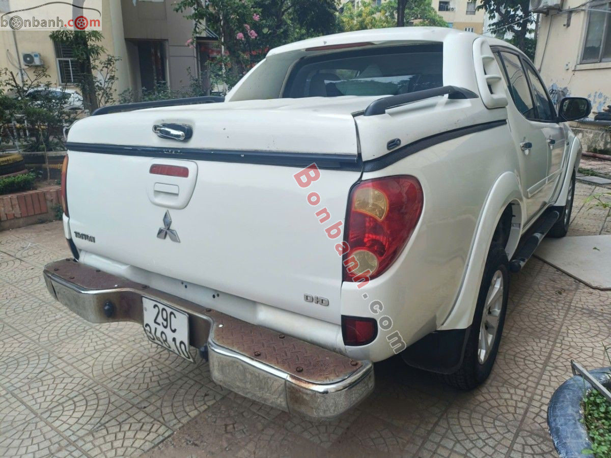 Bán ô tô Mitsubishi Triton GLS 4x4 AT - 2013 - xe cũ
