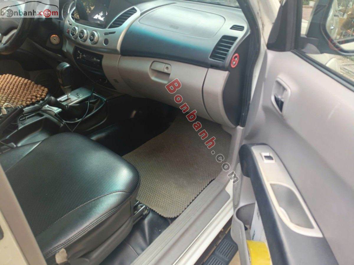 Bán ô tô Mitsubishi Triton GLS 4x4 AT - 2013 - xe cũ