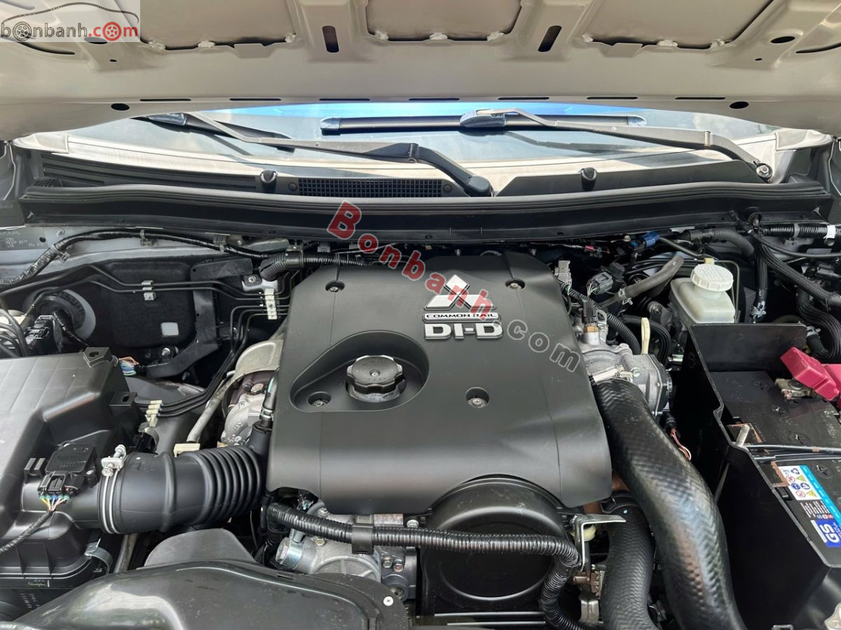 Bán ô tô Mitsubishi Triton 4x2 AT - 2019 - xe cũ