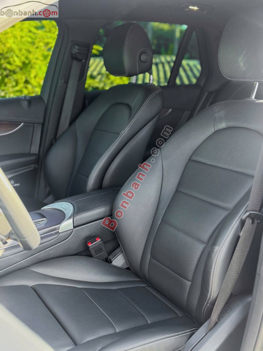 Bán ô tô Mercedes Benz GLC 200 4Matic - 2022 - xe cũ
