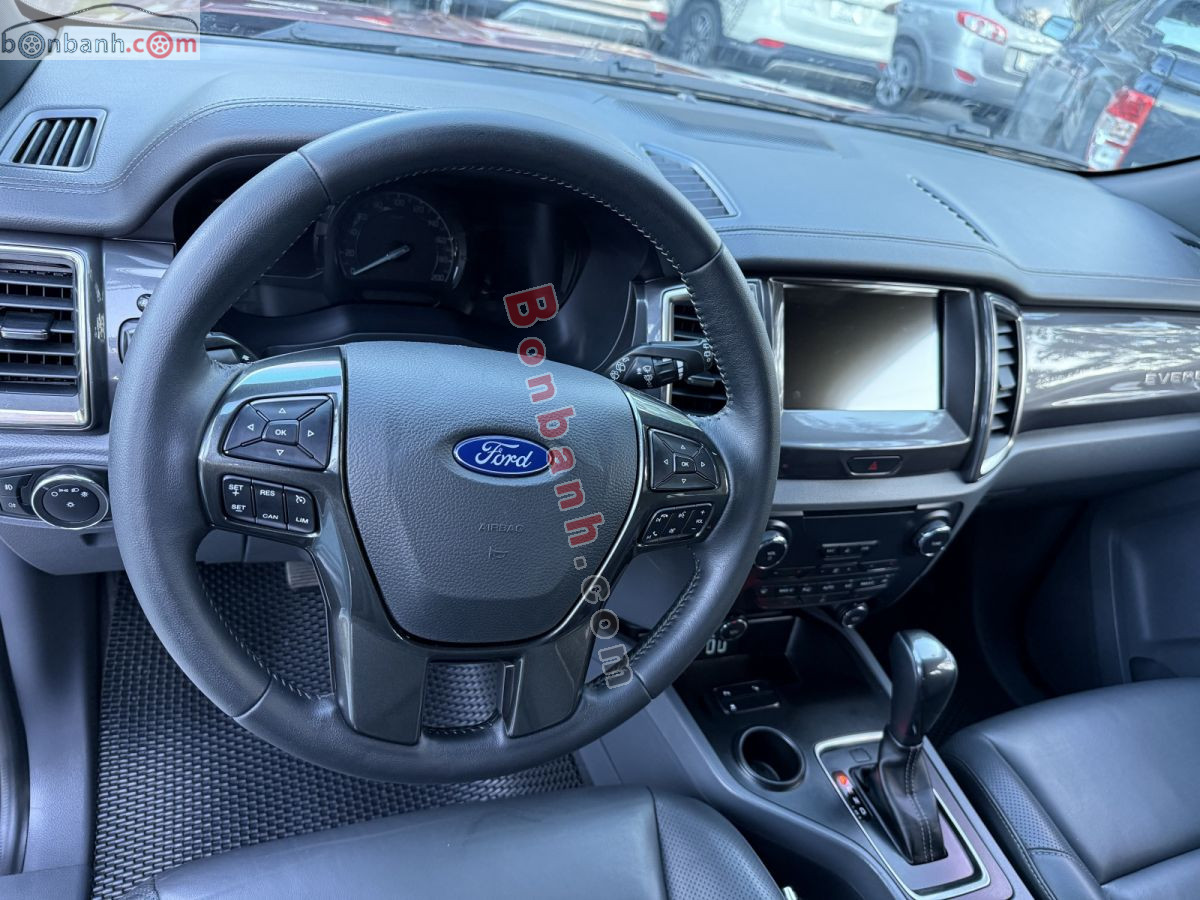 Bán ô tô Ford Everest Titanium 2.2L 4x2 AT - 2016 - xe cũ