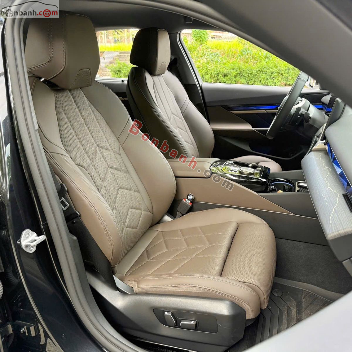 Bán ô tô BMW 5 Series 520i Premium - 2025 - xe cũ