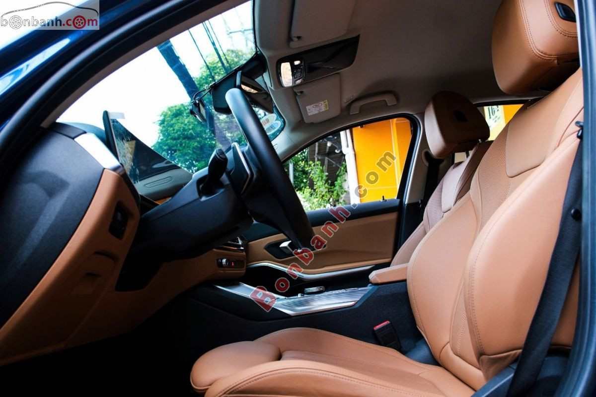Bán ô tô BMW 3 Series 320i Sport Line - 2025 - xe cũ