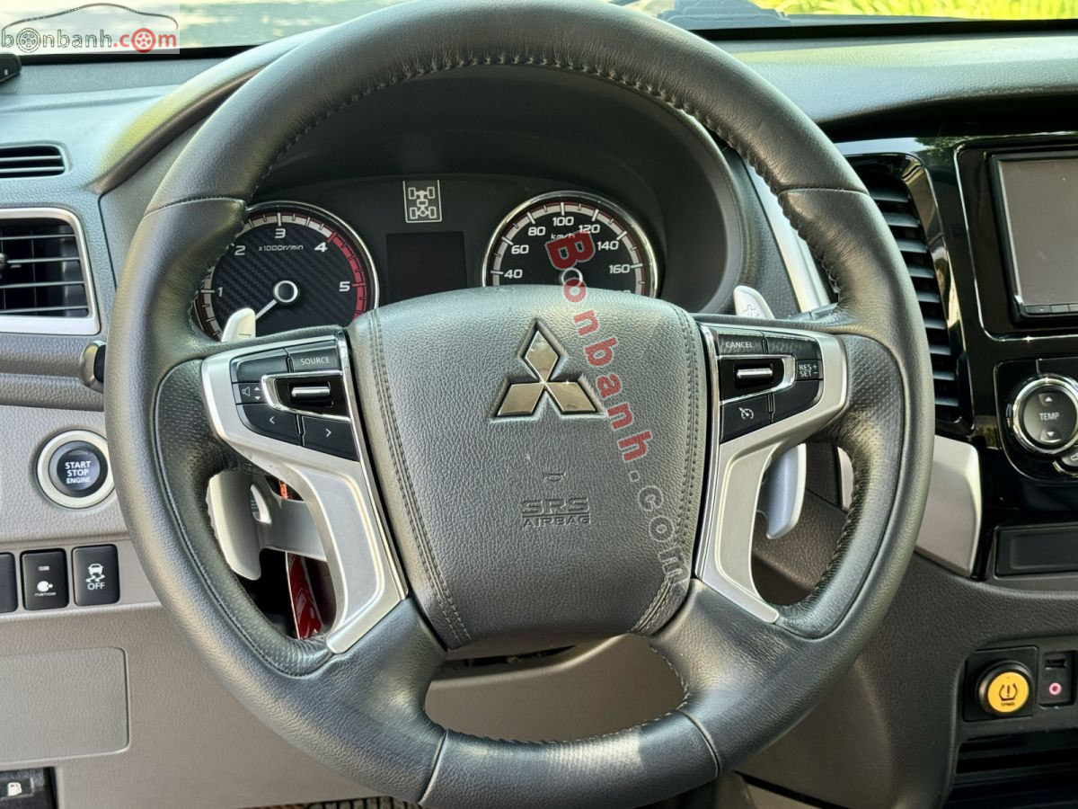 Bán ô tô Mitsubishi Triton 4x4 AT Mivec - 2017 - xe cũ