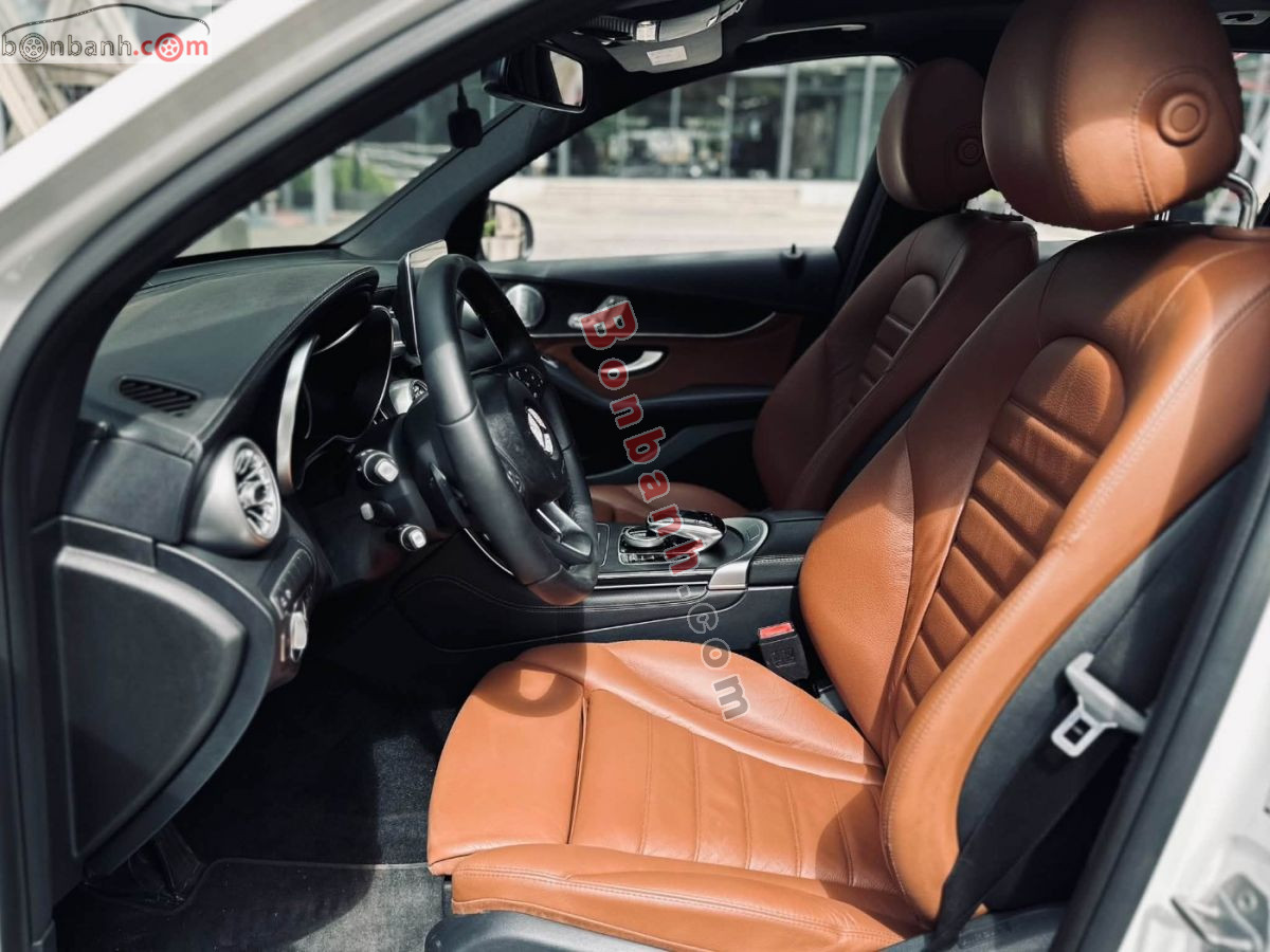 Bán ô tô Mercedes Benz GLC 300 4Matic - 2018 - xe cũ