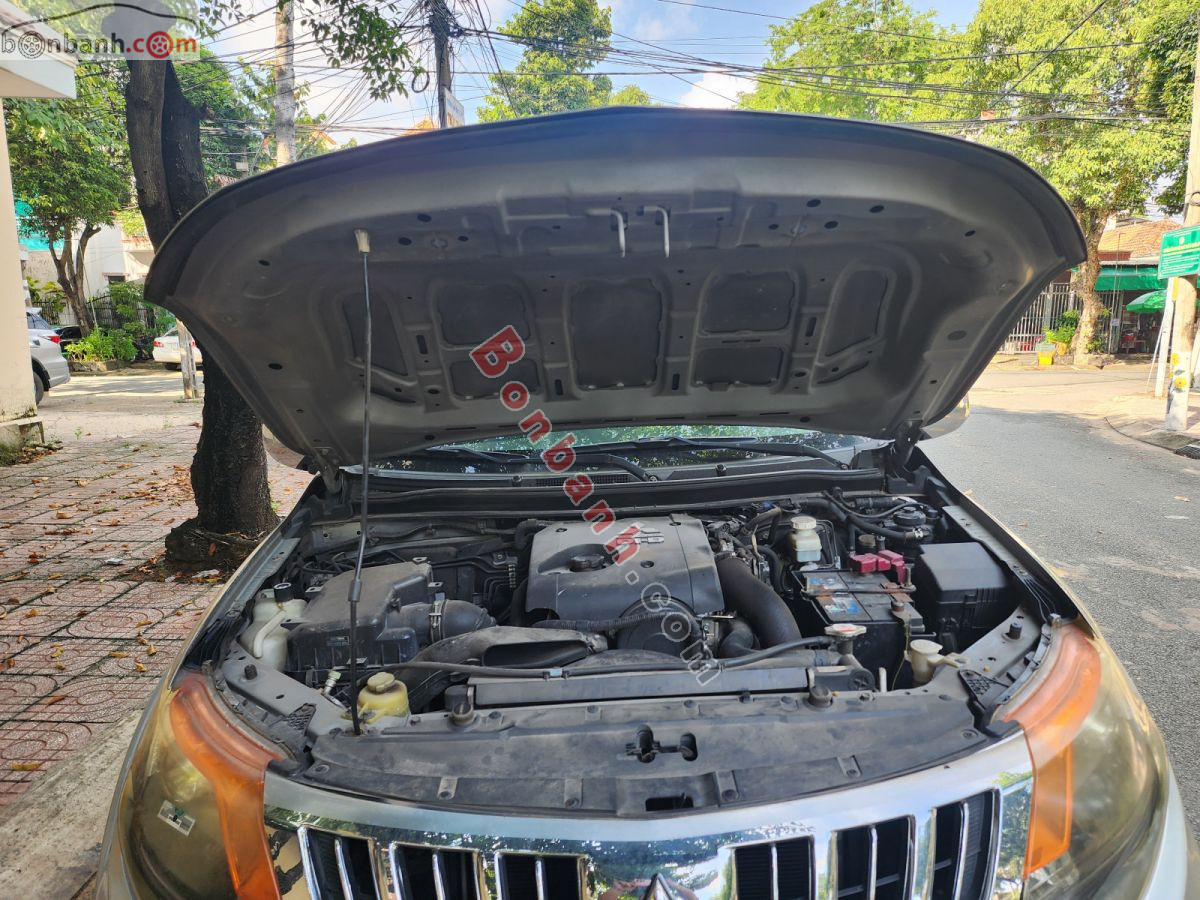Bán ô tô Mitsubishi Triton 4x2 MT - 2016 - xe cũ