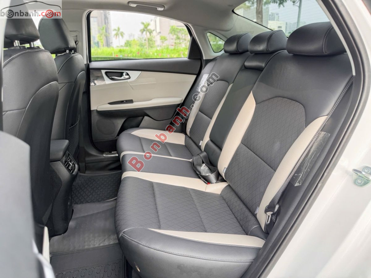 Bán ô tô Kia K3 Luxury 1.6 AT - 2025 - xe cũ