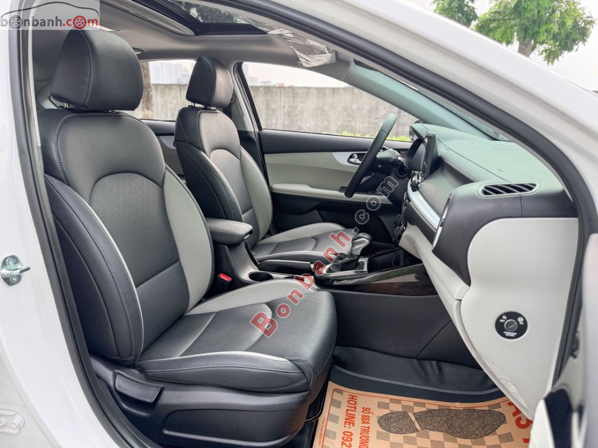 Bán ô tô Kia K3 Luxury 1.6 AT - 2025 - xe cũ