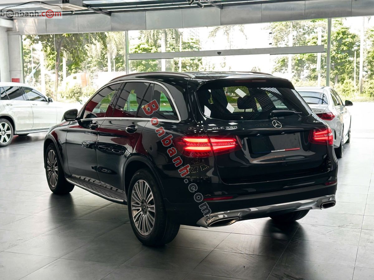 Bán ô tô Mercedes Benz GLC 250 4Matic - 2019 - xe cũ