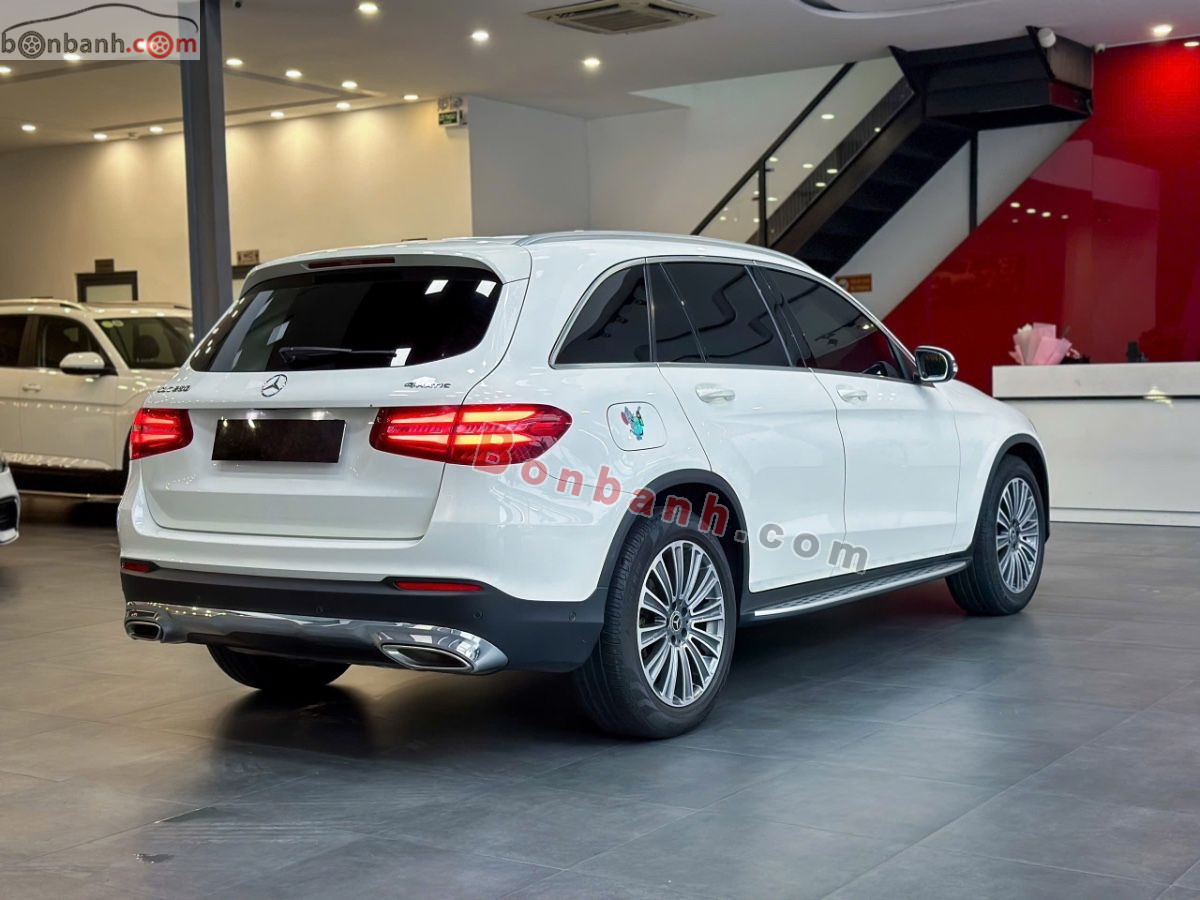Bán ô tô Mercedes Benz GLC 250 4Matic - 2018 - xe cũ