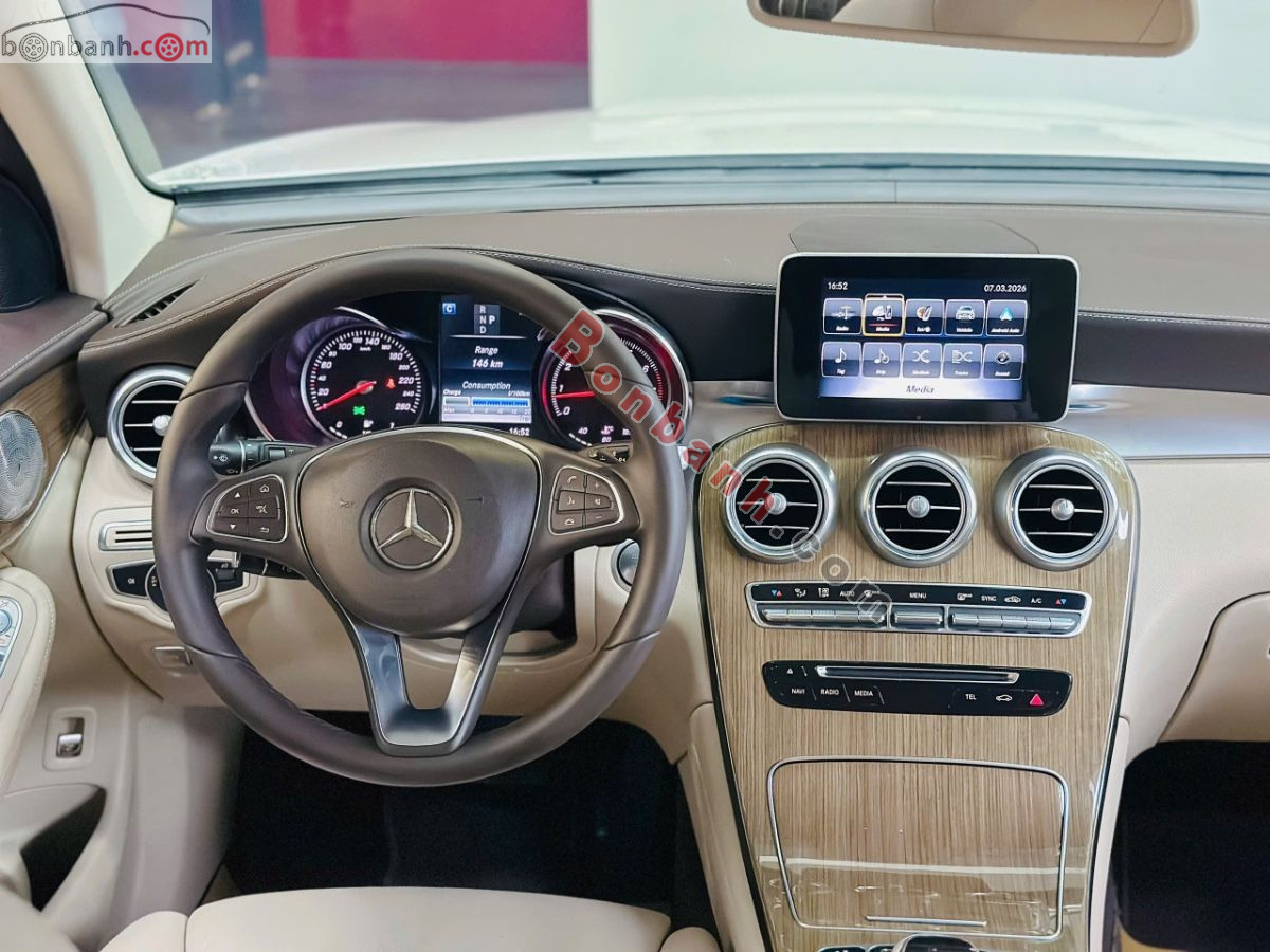 Bán ô tô Mercedes Benz GLC 250 4Matic - 2018 - xe cũ