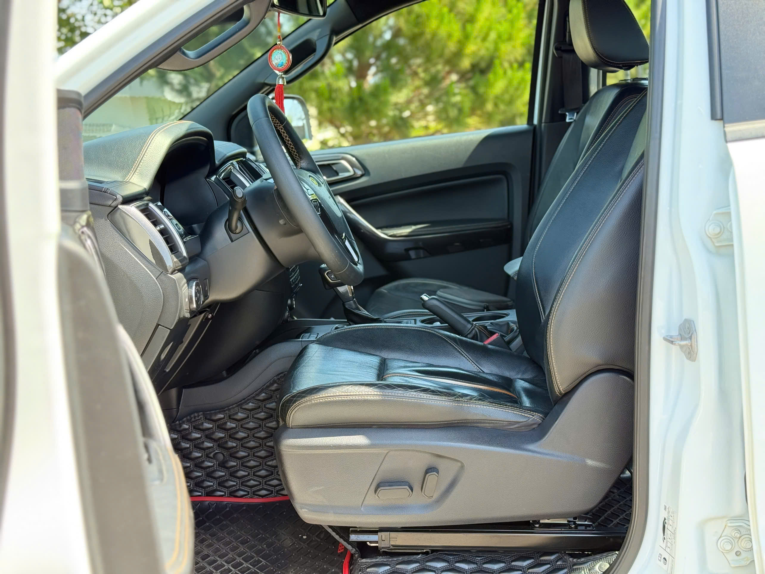 Bán FORD RANGER sx 2021 số tự động hai cầu bản cao cấp