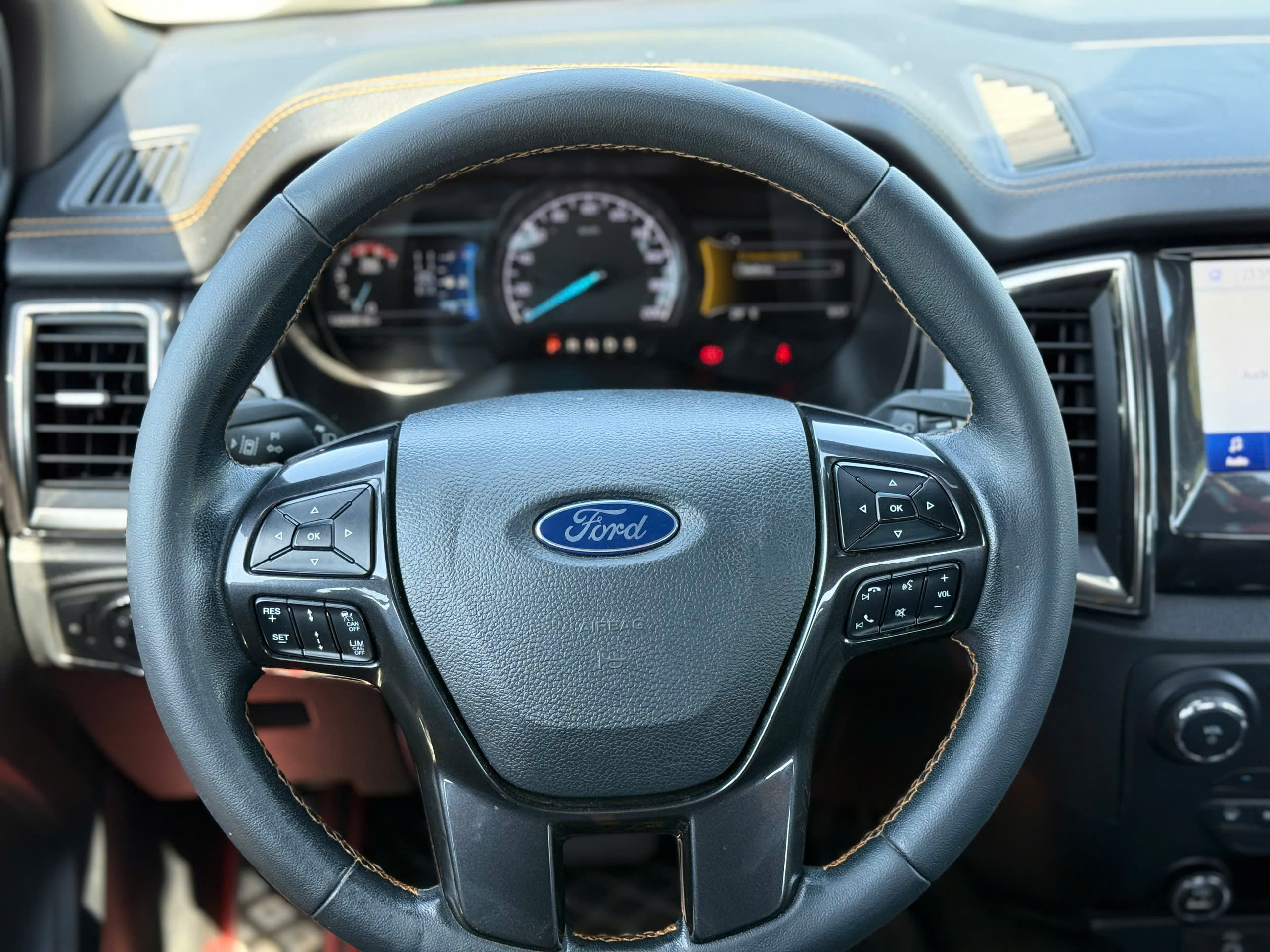 Bán FORD RANGER sx 2021 số tự động hai cầu bản cao cấp