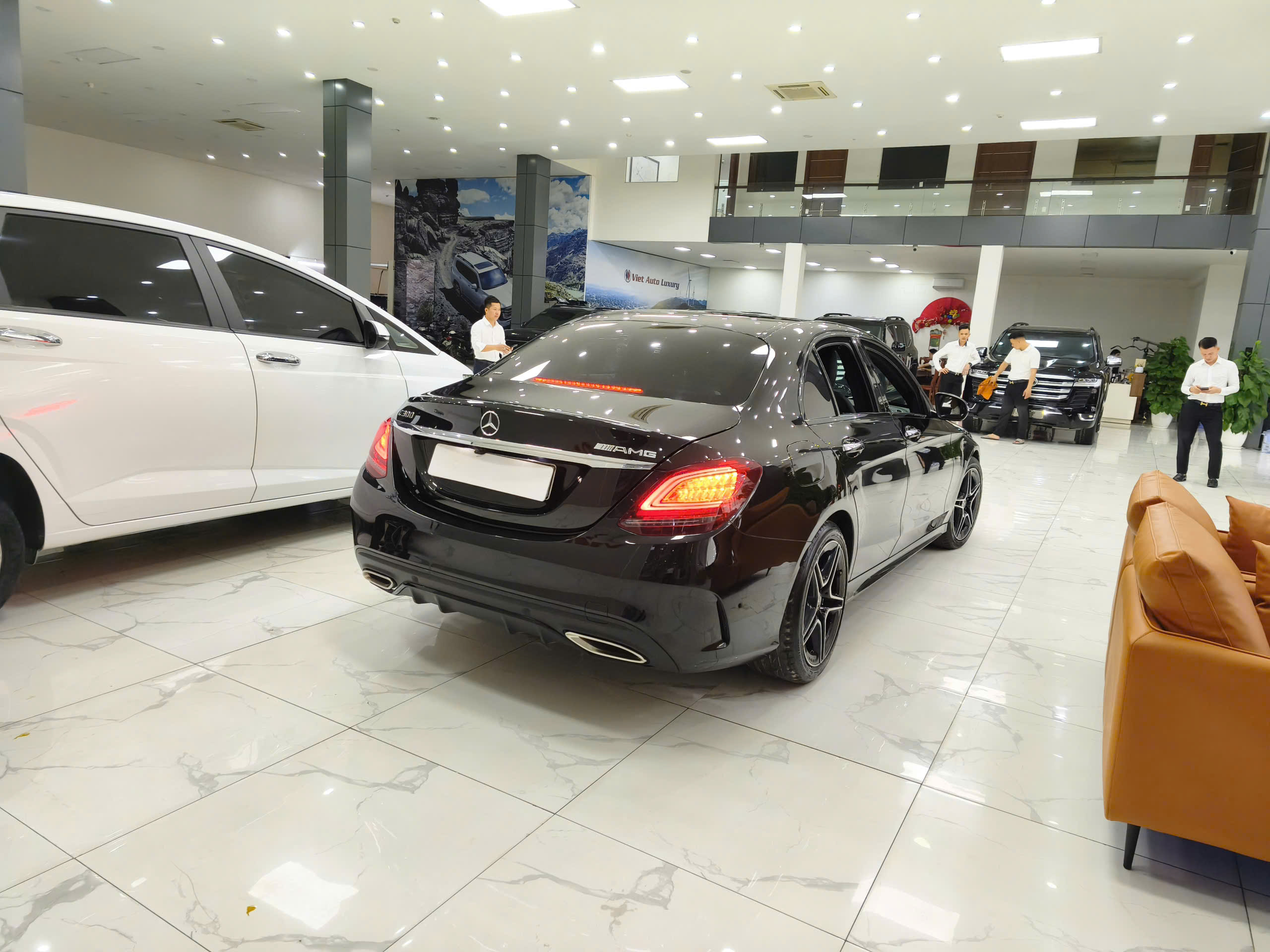 Cần bán Mercedes-Benz C class 300 AMG sản xuất năm 2019 giá 838tr