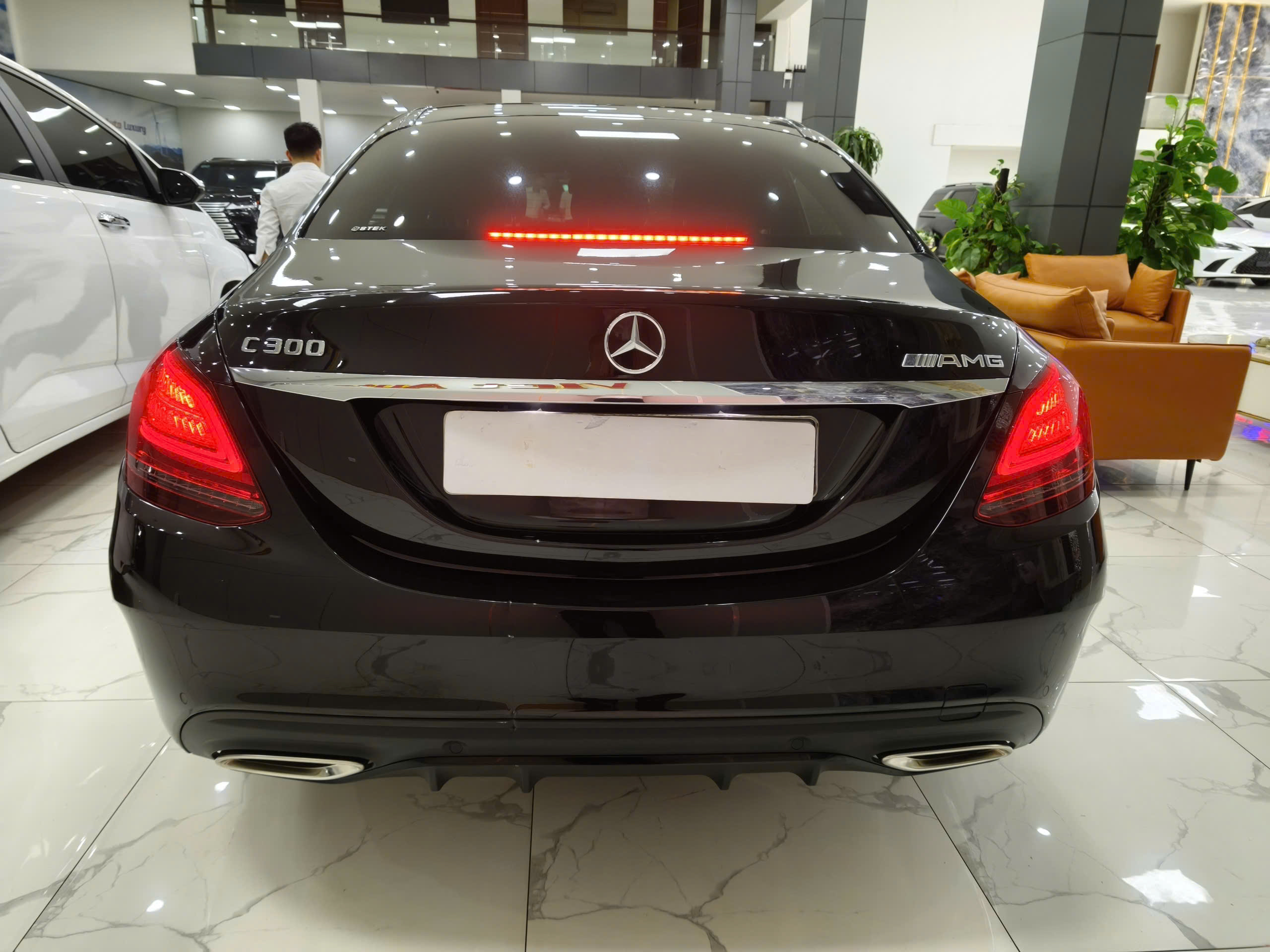 Cần bán Mercedes-Benz C class 300 AMG sản xuất năm 2019 giá 838tr