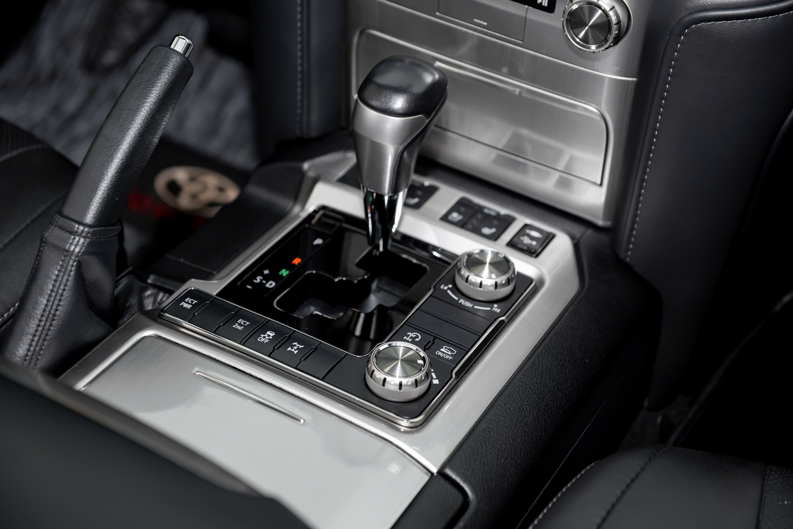 Toyota Landcruiser LC200