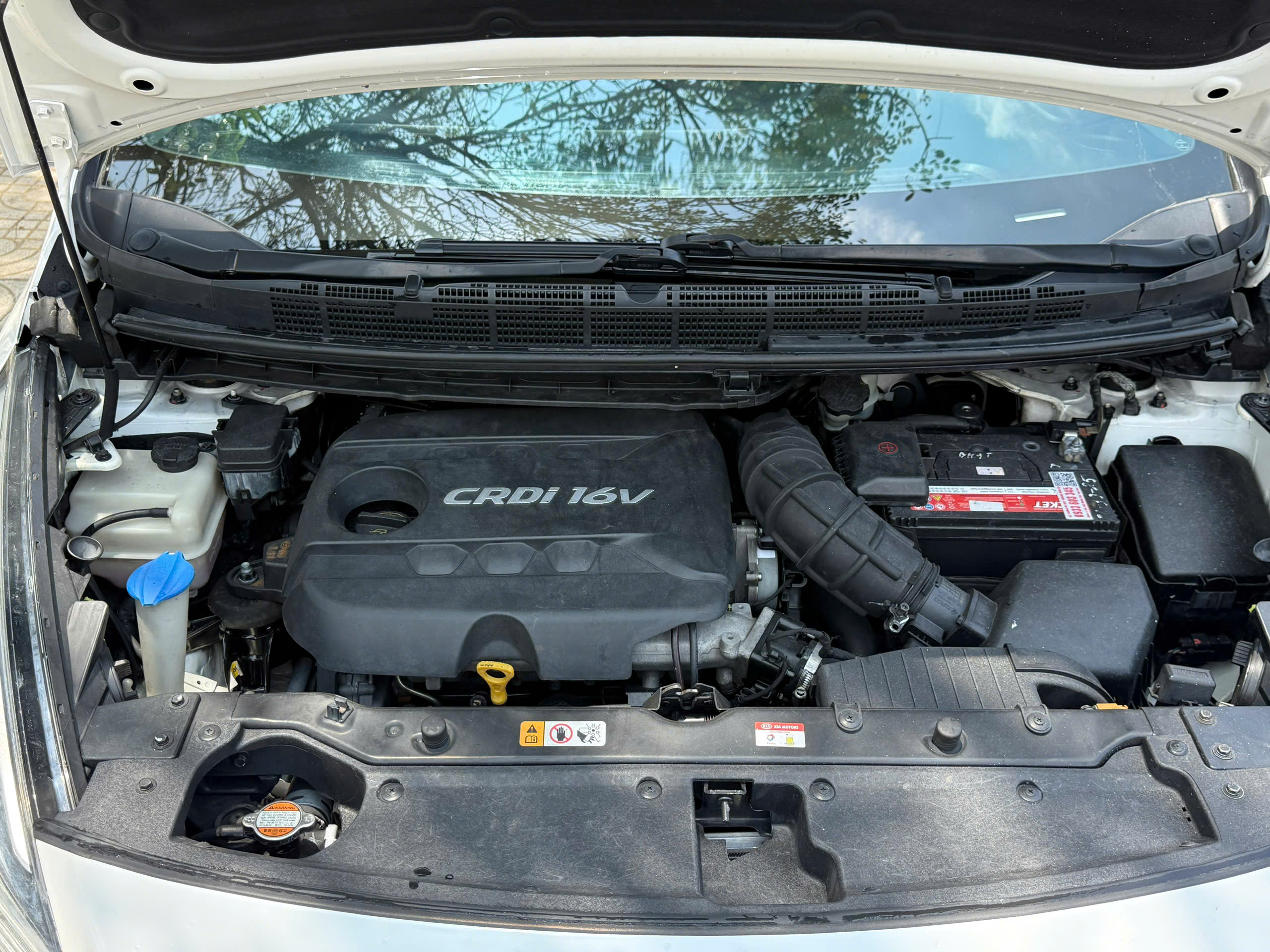 Kia Rondo Máy Dầu Số Tự Động 2016 – 7 Chỗ Rộng Rãi