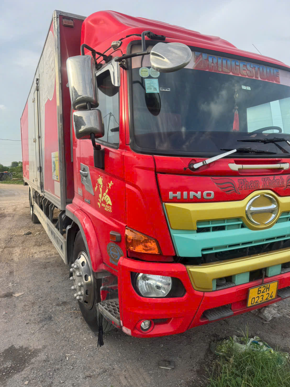 Cty Bán 3 Xe Hino FG 2018 dài 8m6 kín