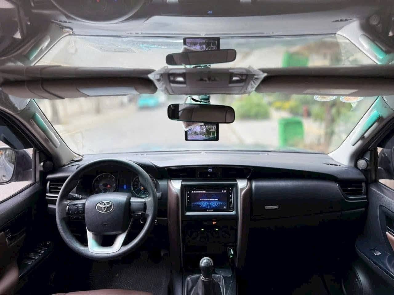 Bán ô tô Toyota Fortuner 2.4G 4x2 MT - 2019 - xe cũ