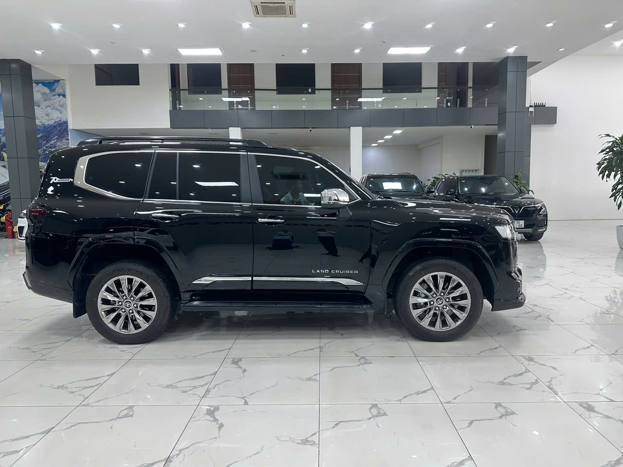 Siêu Phẩm LC 300 Sản Xuất 2026 Đi 5 Nghìn Km đây ah.