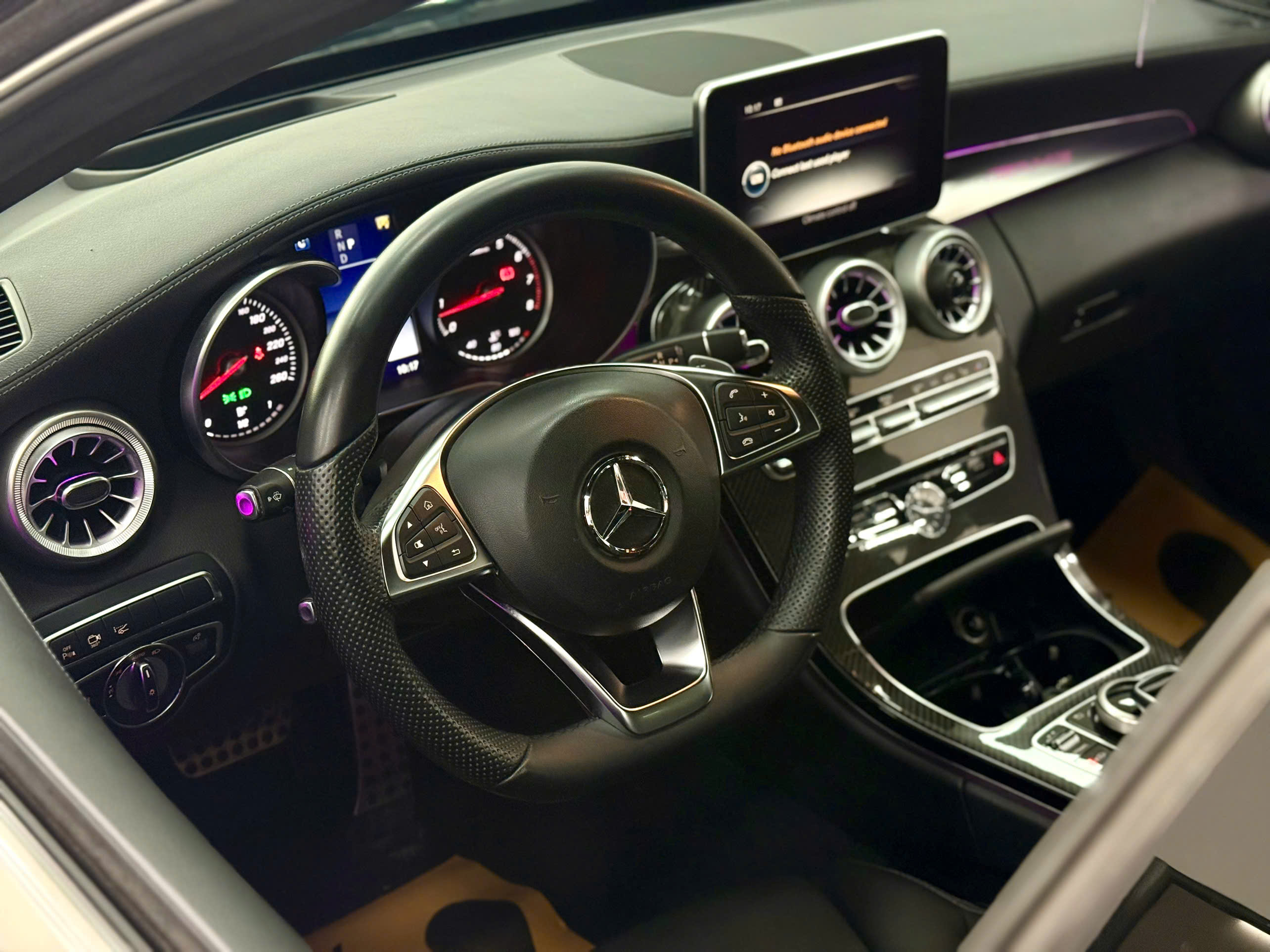 Bán ô tô Mercedes-Benz C class C300 AMG năm 2018, màu trắng, 759 triệu