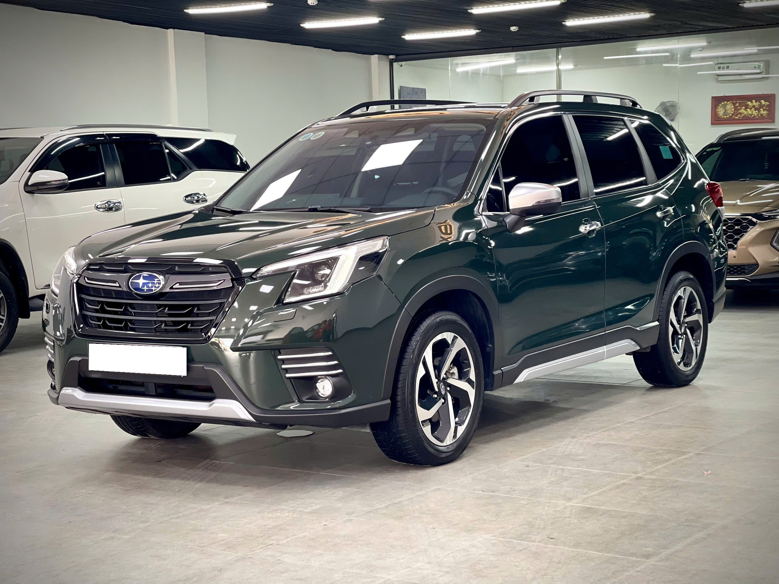Cần bán xe Subaru Forester 2.0i-S EyeSight năm sản xuất 2024, màu xanh lam, xe nhập, giá chỉ 855 triệu