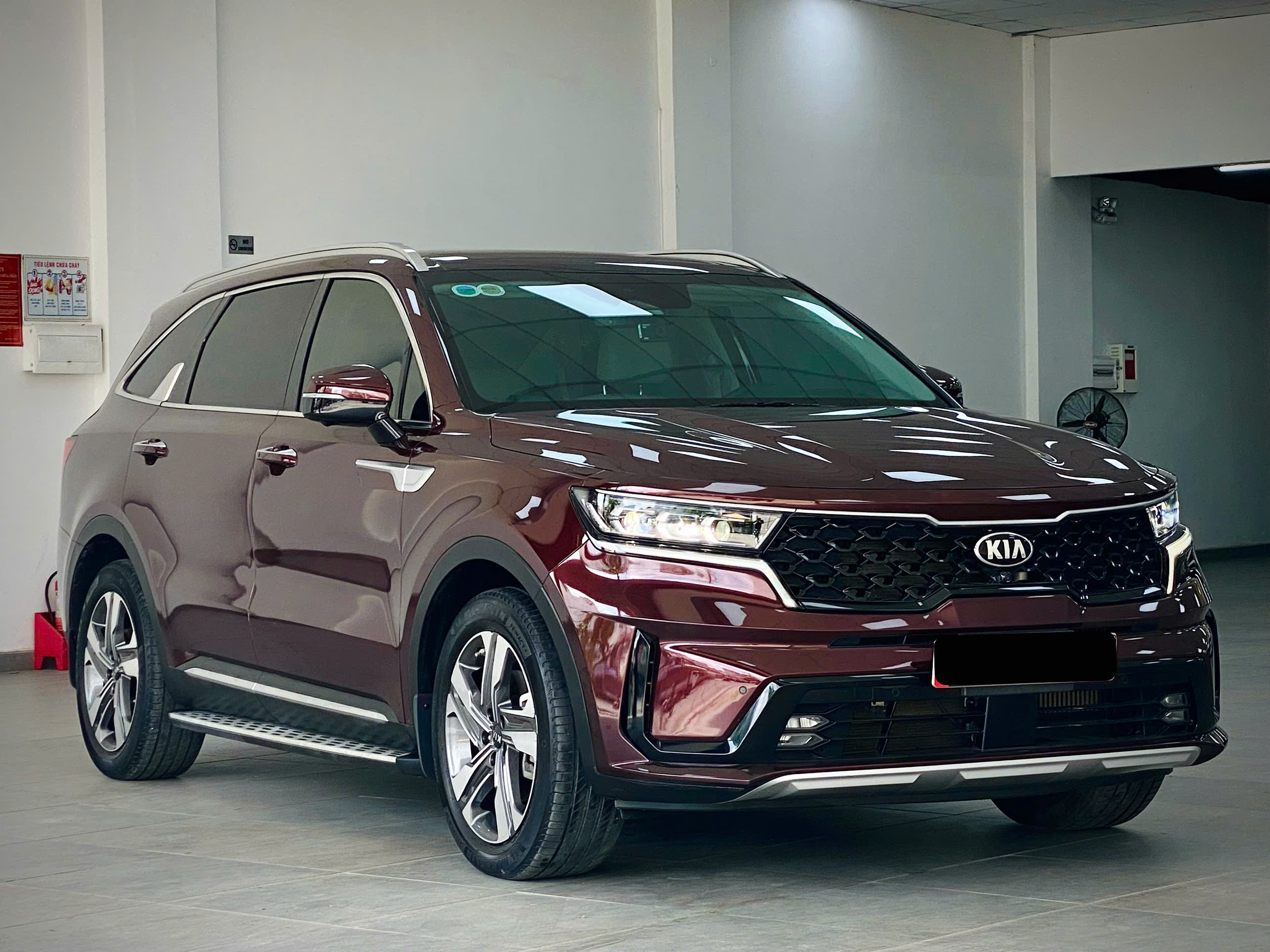 Bán xe Kia Sorento Signature 2.2 AT AWD năm sản xuất 2023, màu đỏ