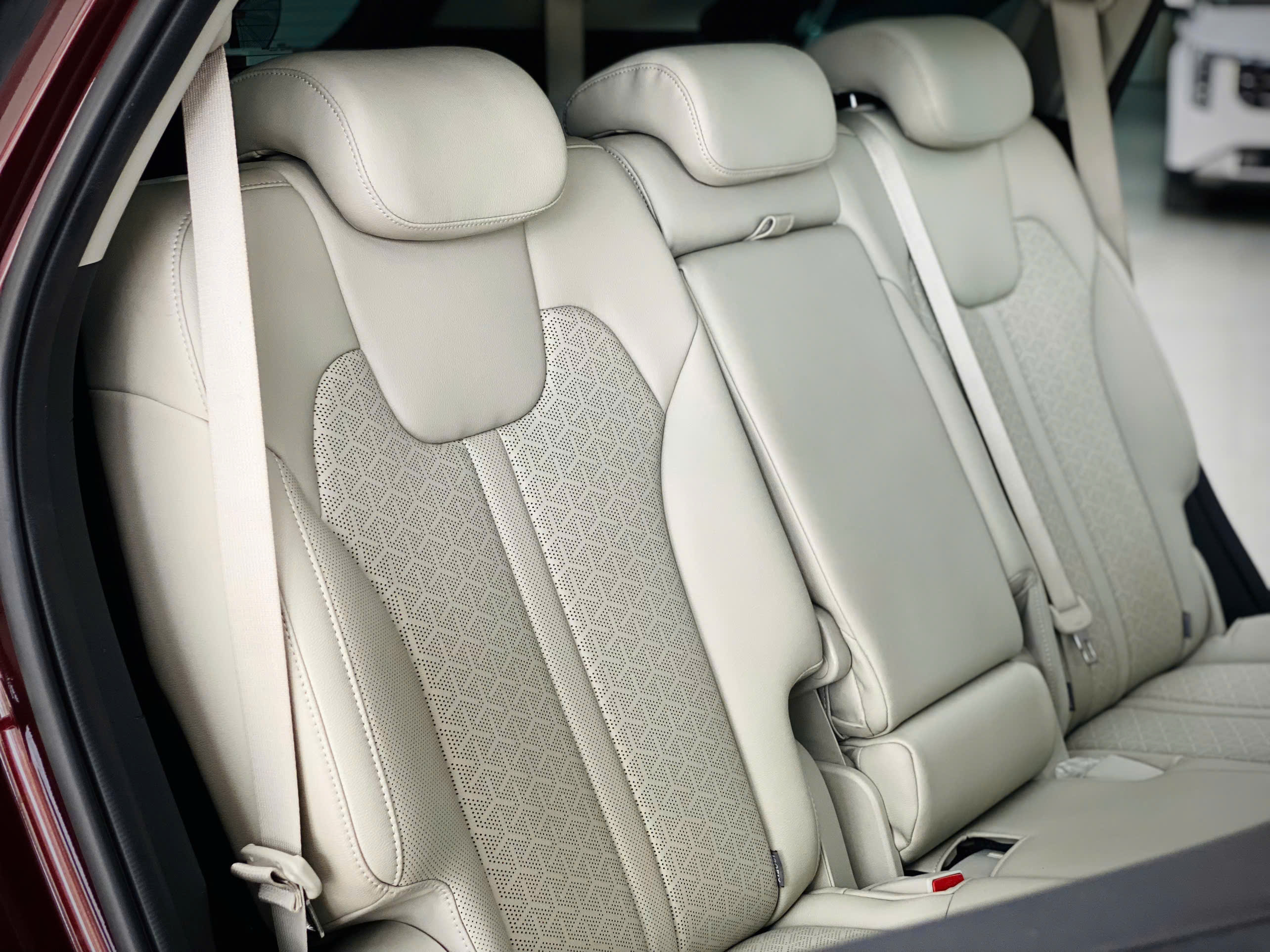 Bán xe Kia Sorento Signature 2.2 AT AWD năm sản xuất 2023, màu đỏ