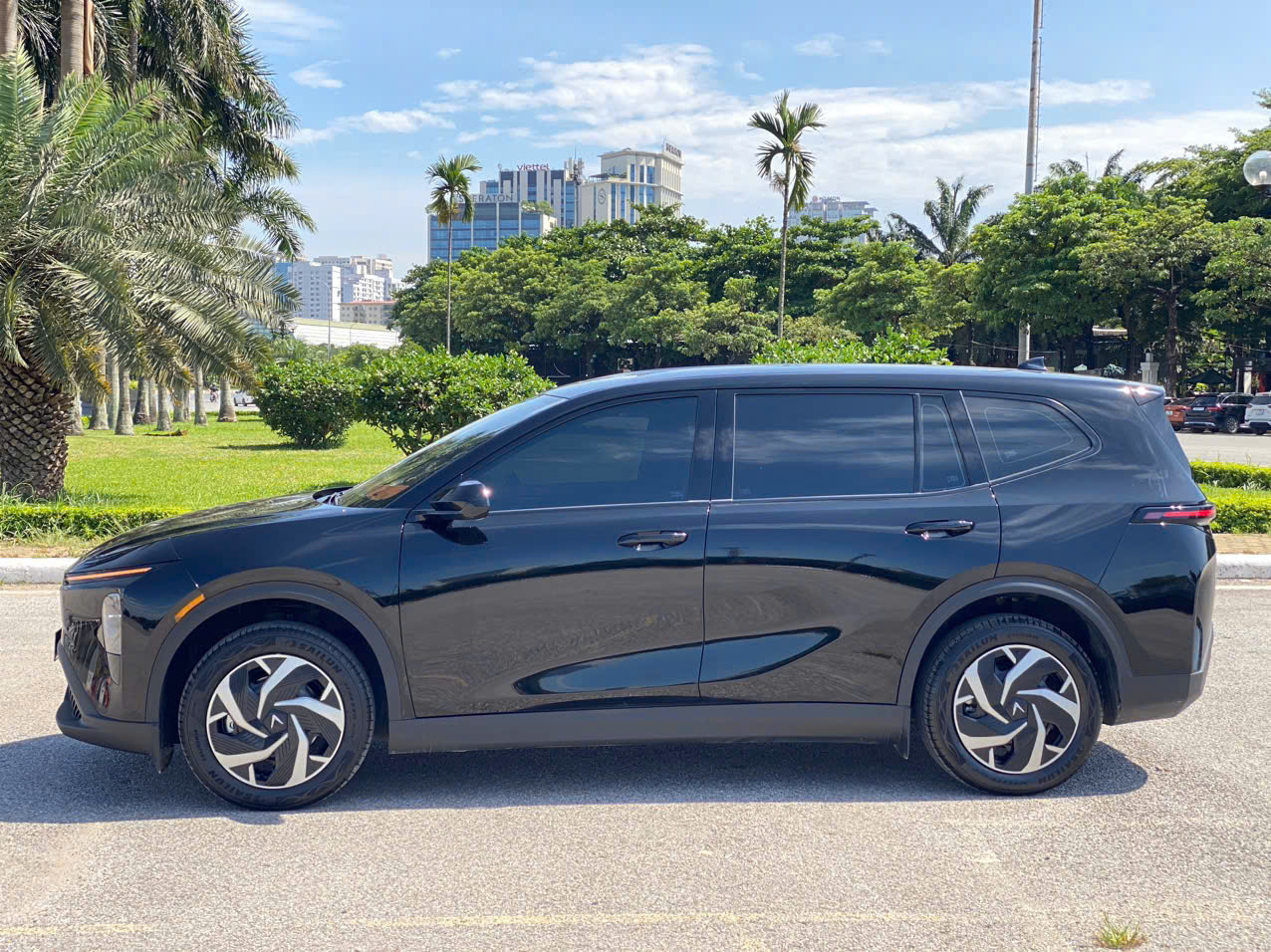 Limo Green Sx 2025 – Biển Trắng – Giá Chỉ 640 Triệu