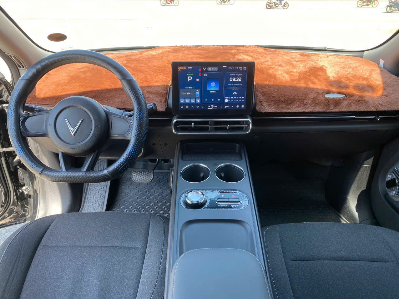 Limo Green Sx 2025 – Biển Trắng – Giá Chỉ 640 Triệu