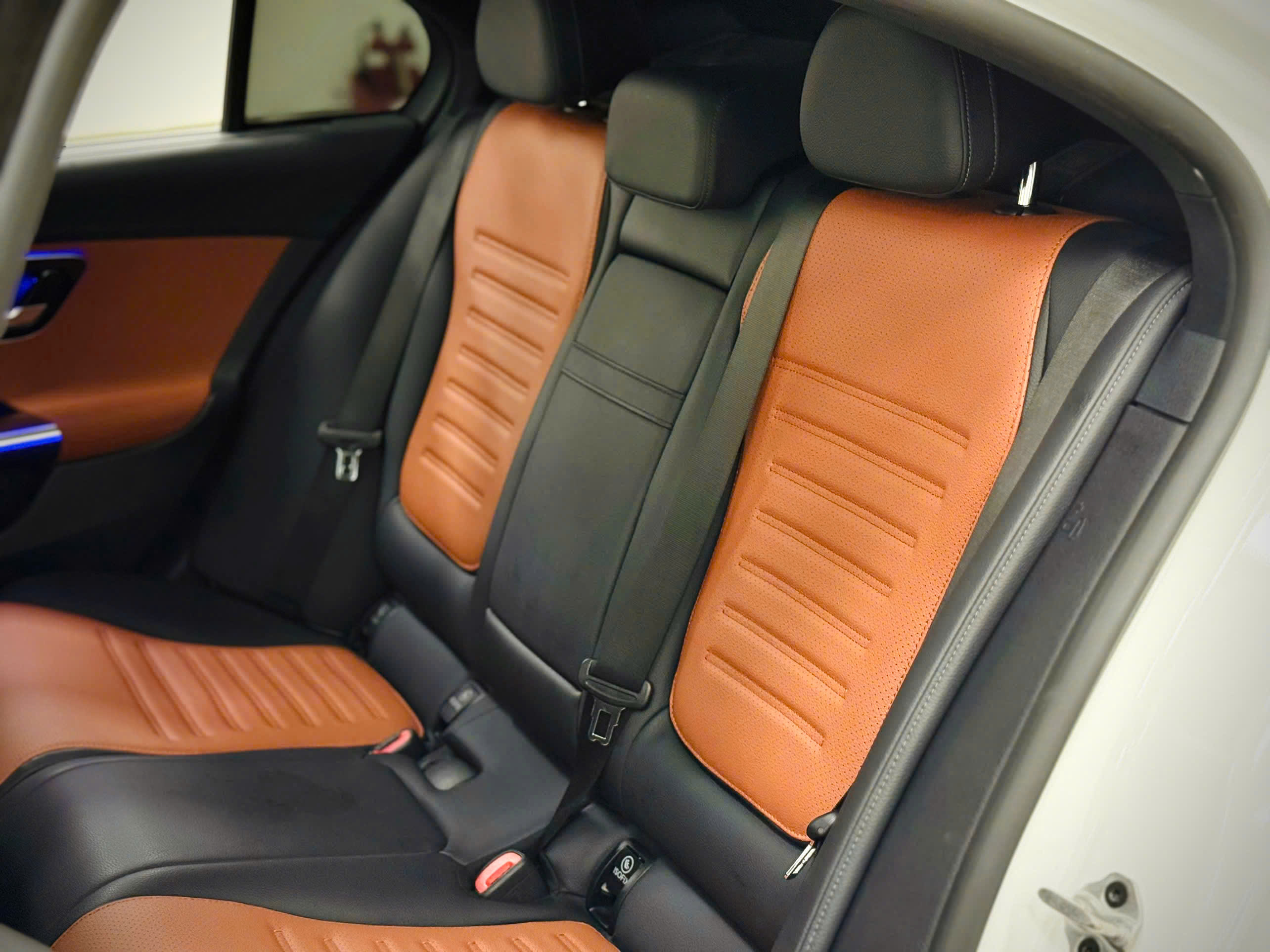 Cần bán Mercedes-Benz C class C300 AMG sản xuất 2022, màu trắng, nhập khẩu nguyên chiếc