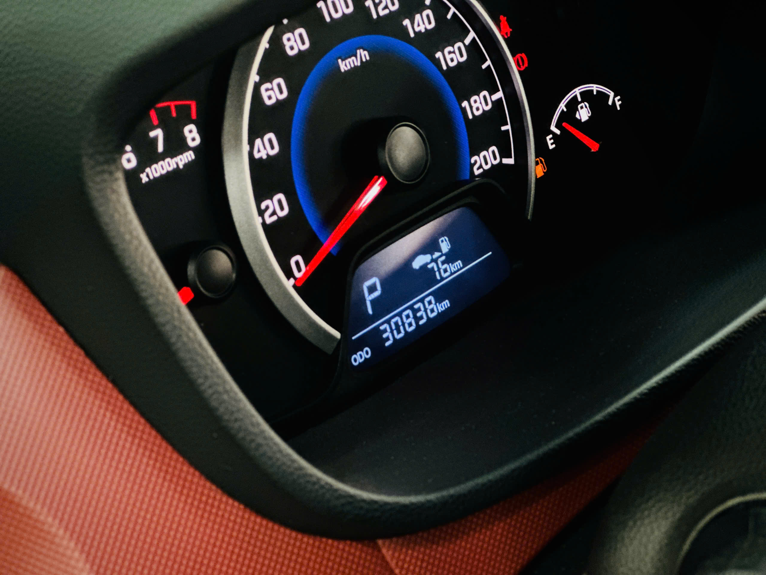 Bán ô tô Hyundai Grand i10 1.2 AT sản xuất năm 2020, màu trắng