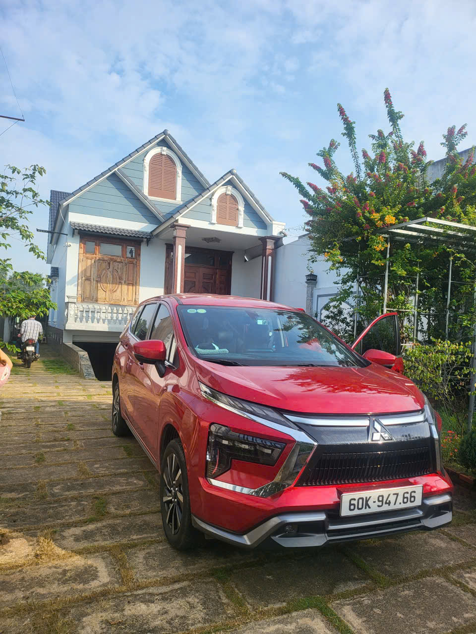 Mitsubishi Xpander Premium 1.5 At 2025 – Đỏ Đẹp – Giá Chỉ 570 Triệu