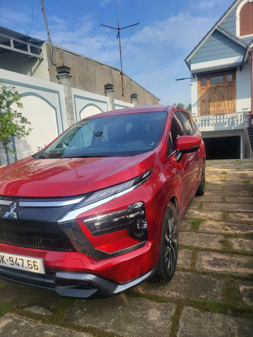 Mitsubishi Xpander Premium 1.5 At 2025 – Đỏ Đẹp – Giá Chỉ 570 Triệu