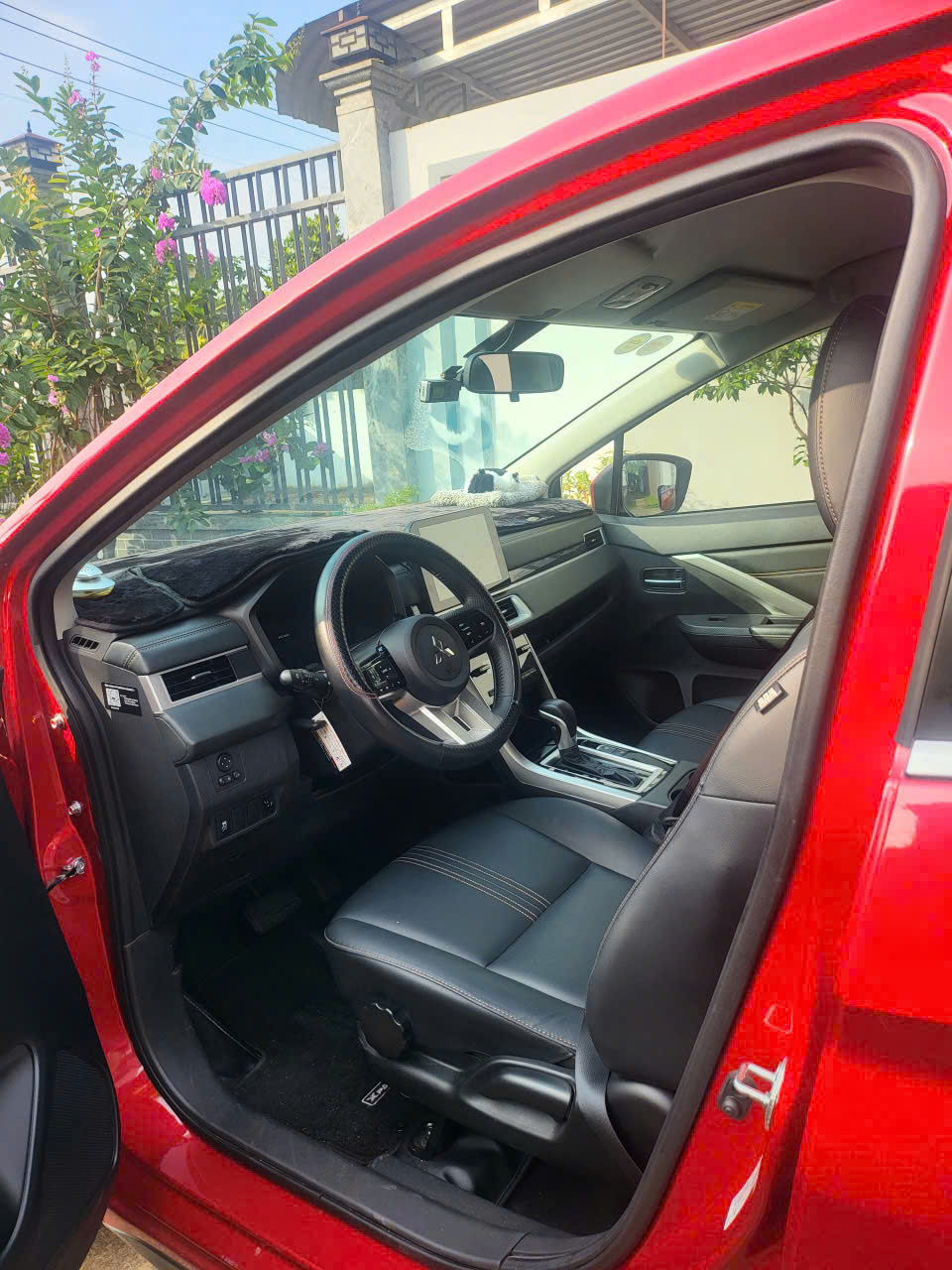Mitsubishi Xpander Premium 1.5 At 2025 – Đỏ Đẹp – Giá Chỉ 570 Triệu