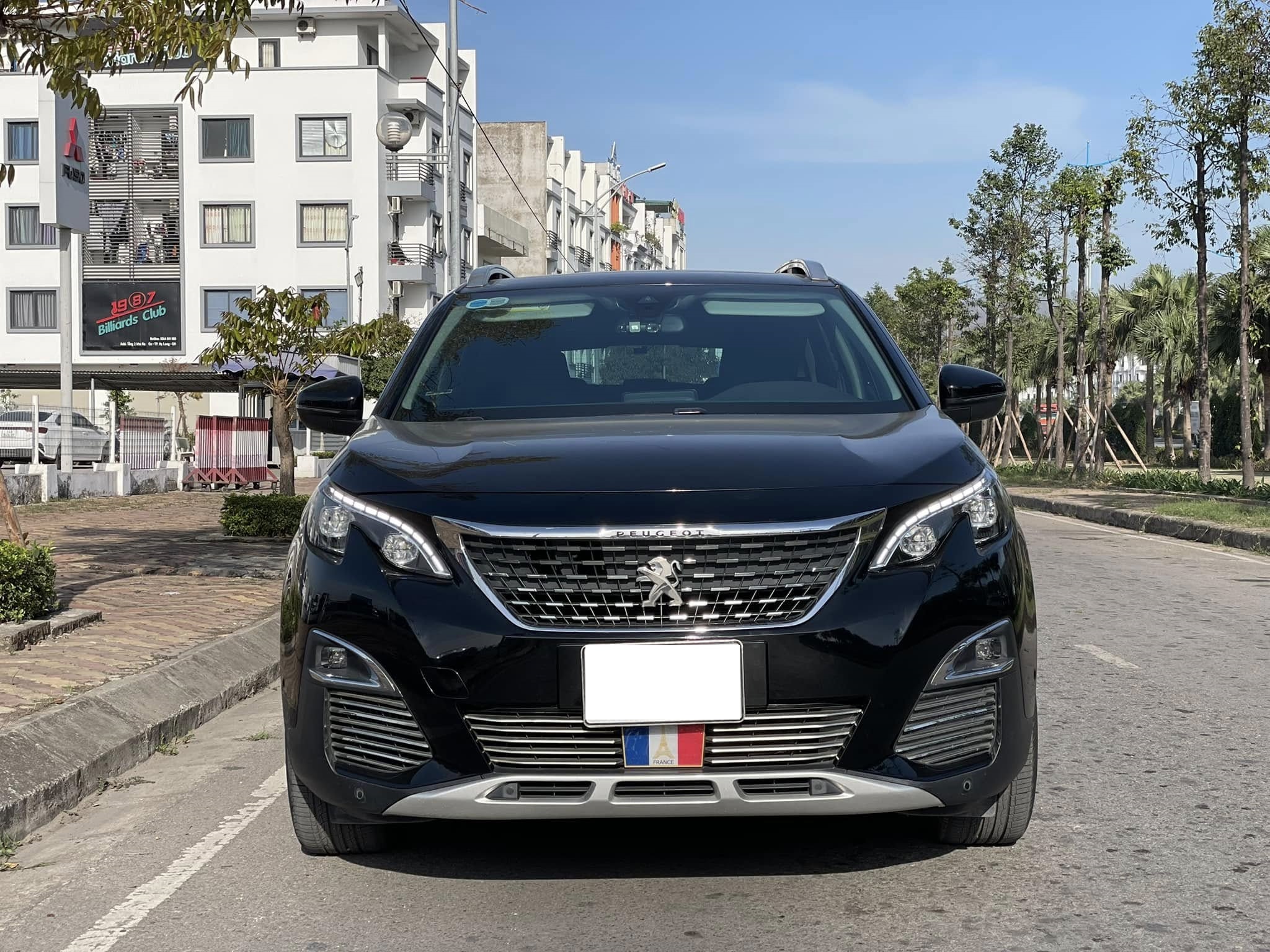 Bán ô tô Peugeot 3008 Allure 1.6 AT năm 2021, màu đen