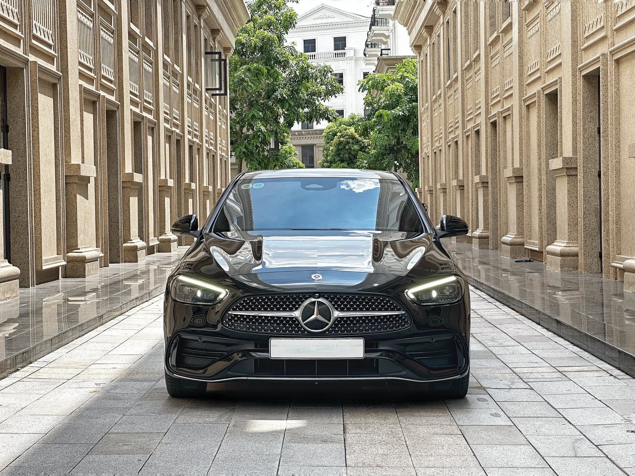 Bán Mercedes-Benz C class C300 AMG CBU năm 2023, màu đen, nhập khẩu giá cạnh tranh