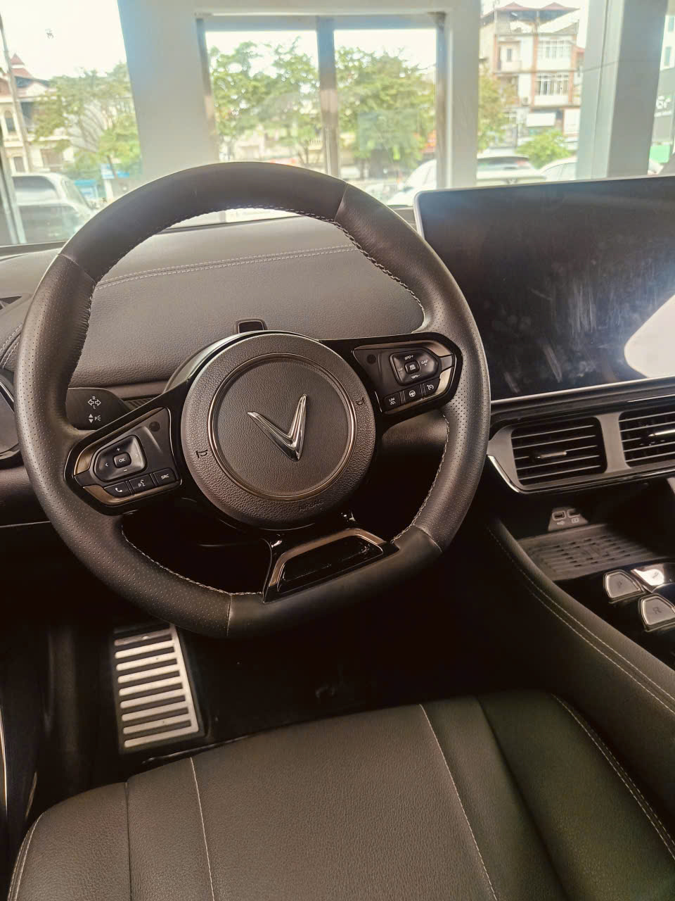 VinFast VF8 Eco 2023 – Xe đẹp, giá tốt