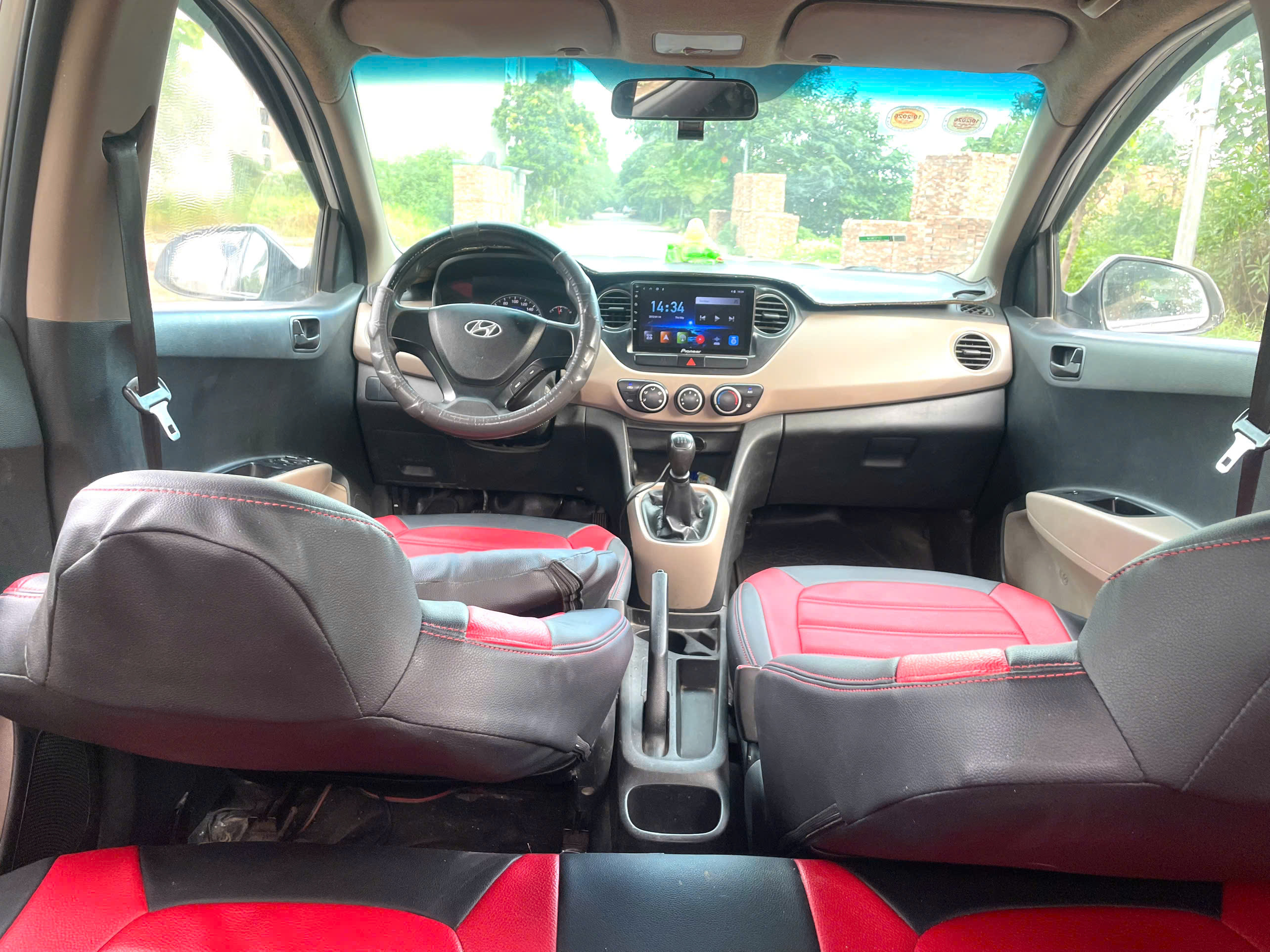 HYUNDAI i10 – ĐỜI 2016 – GIÁ CHỈ 125 TRIỆU
