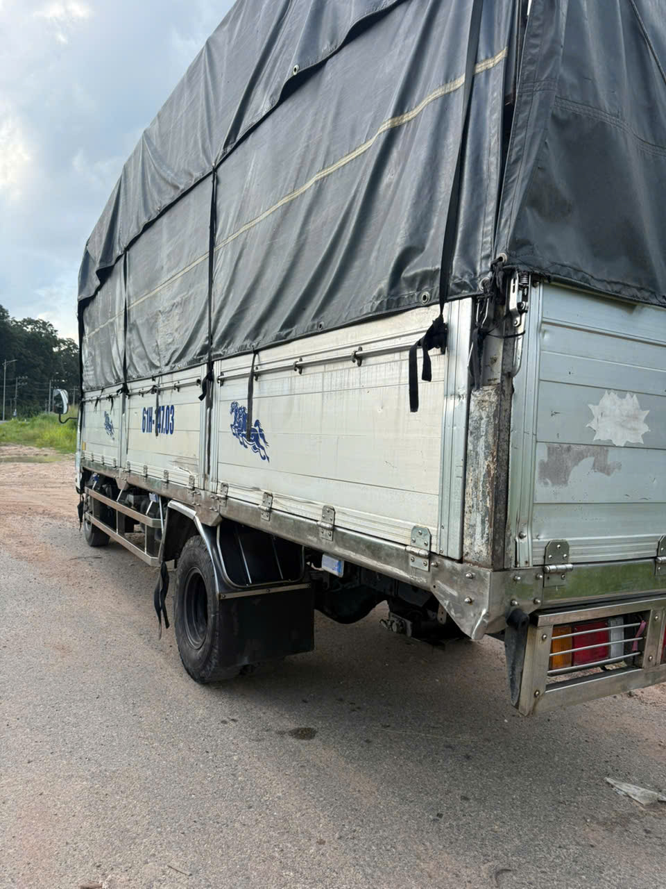 BÁN XE TẢI ISUZU 4.7 TẤN – THÙNG DÀI 6 MÉT – GIÁ CHỈ 255 TRIỆU
