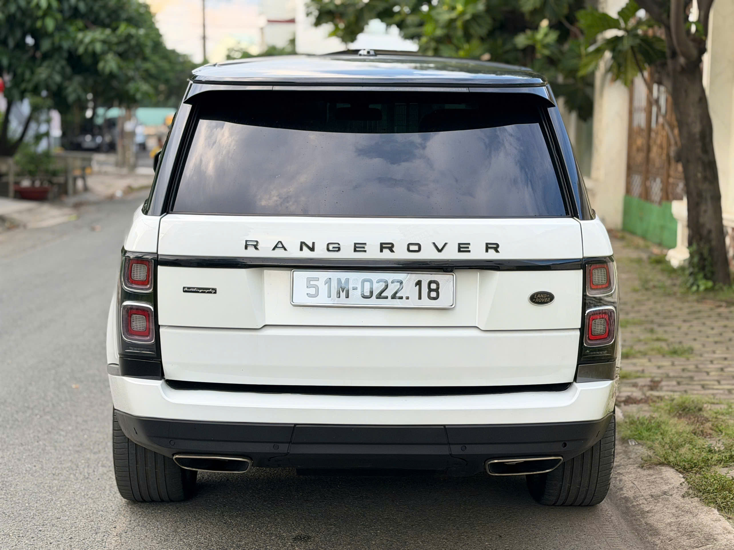 Bán LandRover Range Rover HSE LWB 3.0 sản xuất 2014, màu trắng, giá 1.599tỉ