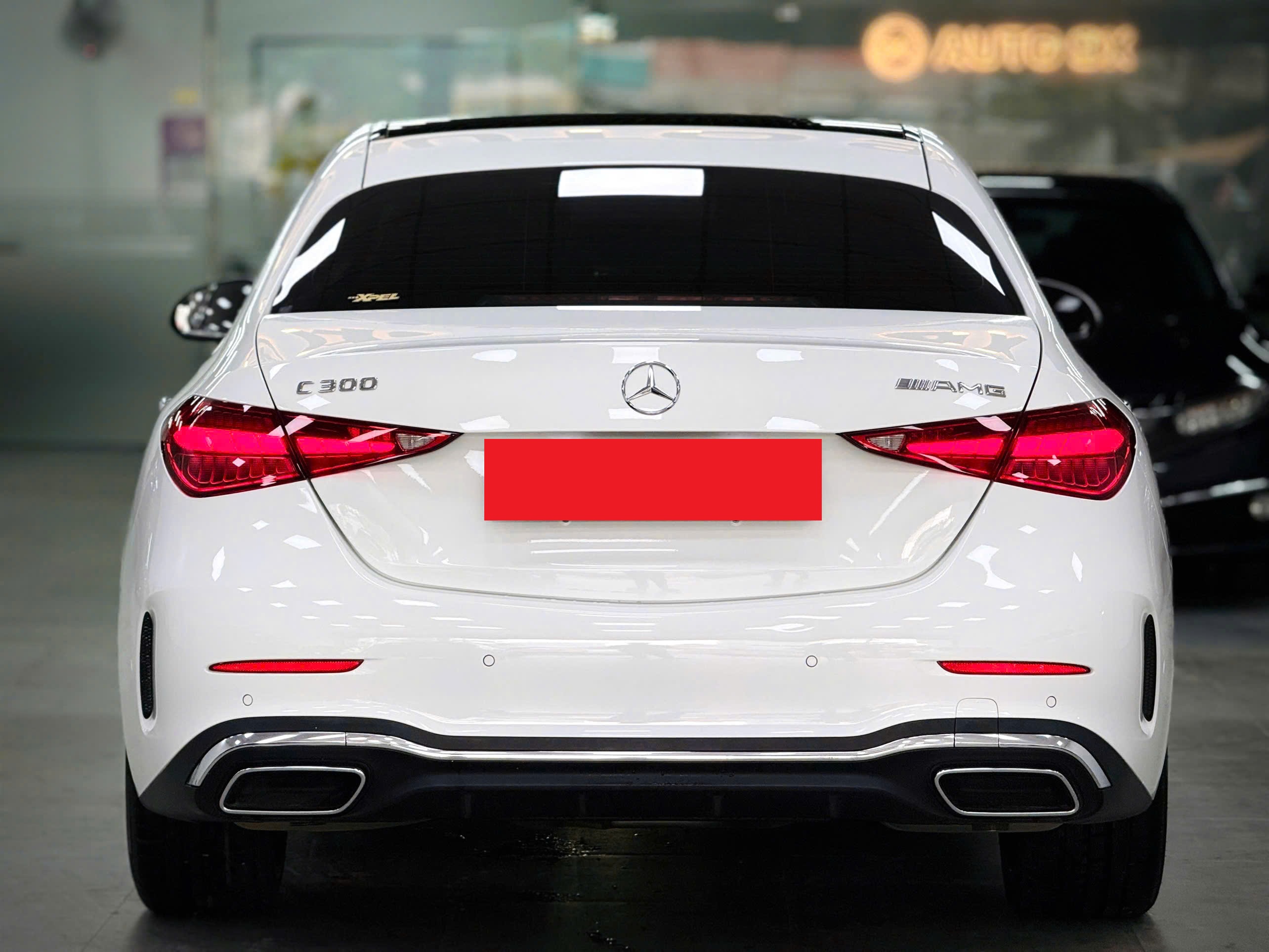 Cần bán Mercedes-Benz C class C300 AMG sản xuất 2022, màu trắng, nhập khẩu nguyên chiếc