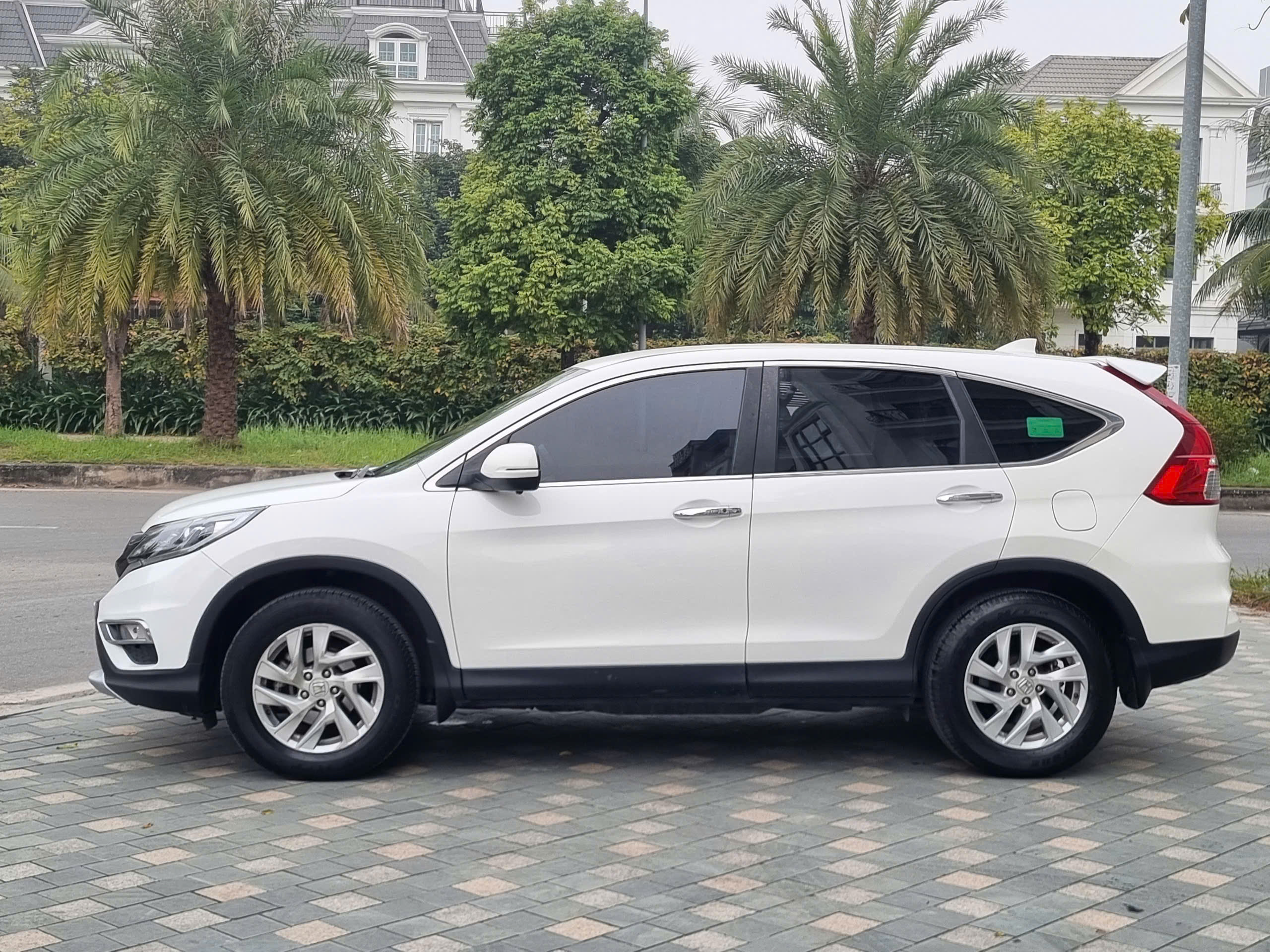 Honda CR-V 2.0AT – xe 1 chủ biển Hà Nội, odo 14 vạn