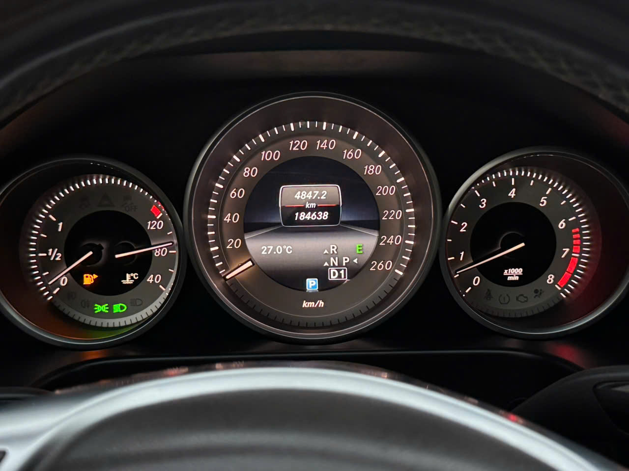 Mercedes-Benz E250 Amg 2015 – Giá Chỉ 460 Triệu
